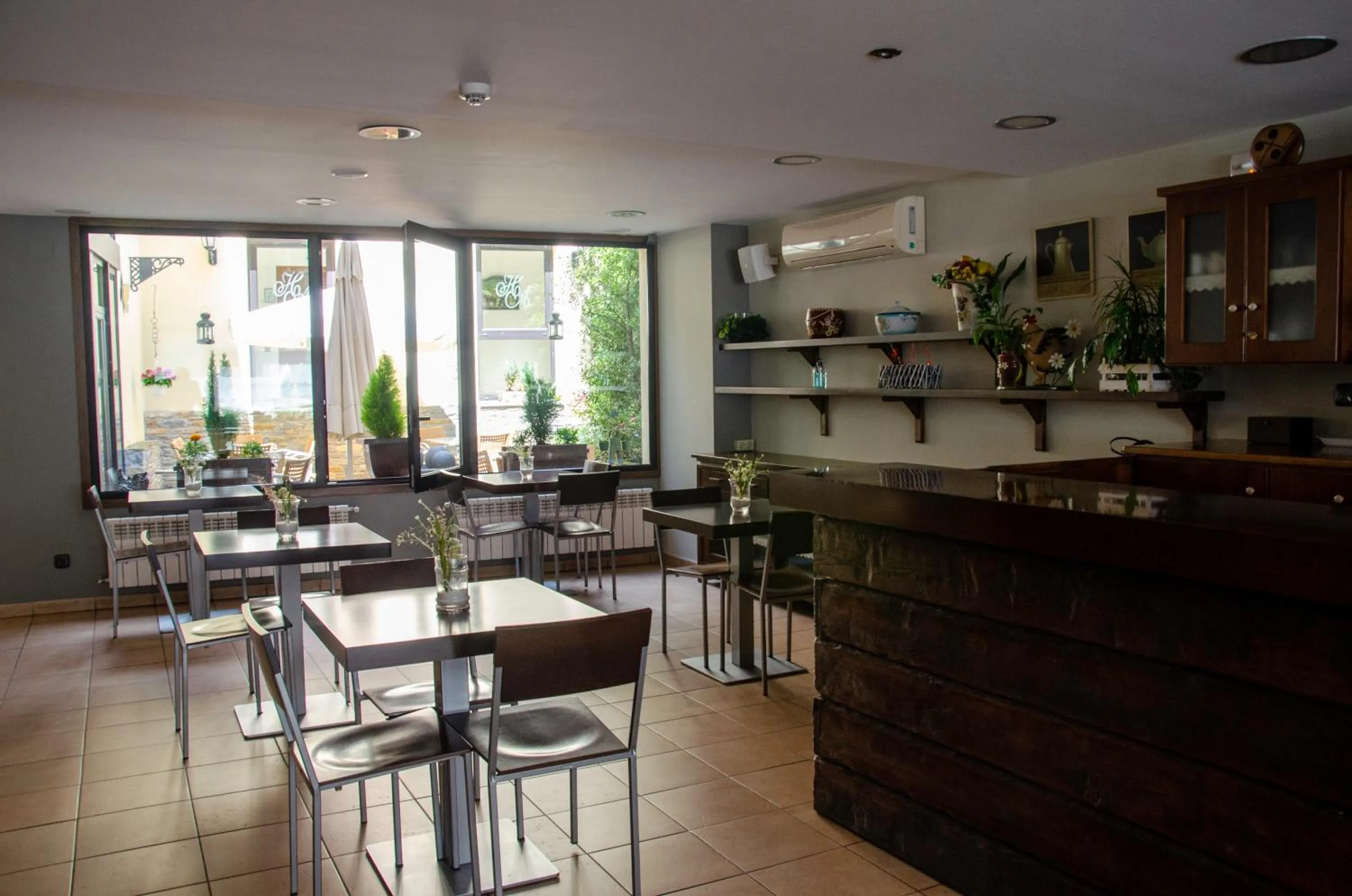 Lounge or bar in Albares