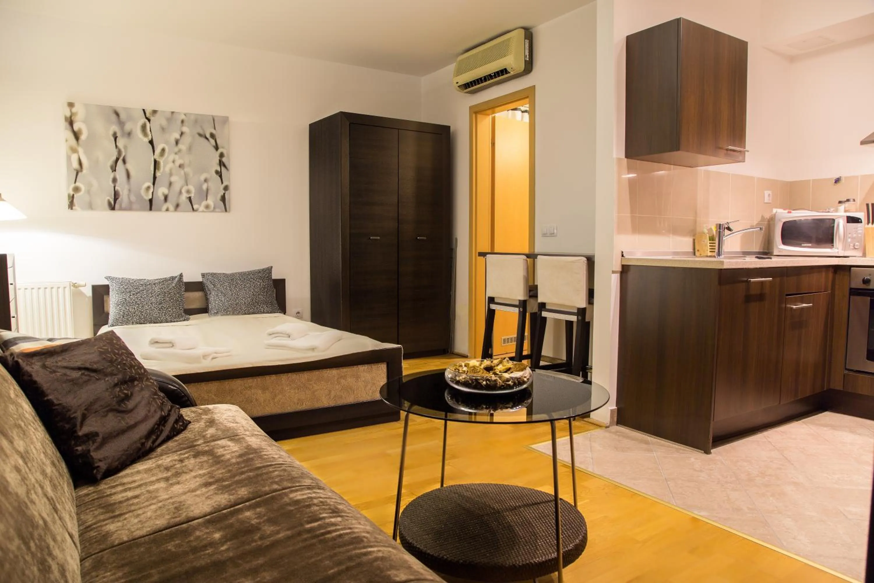 Living room, Bed in Gozsdu Court Budapest