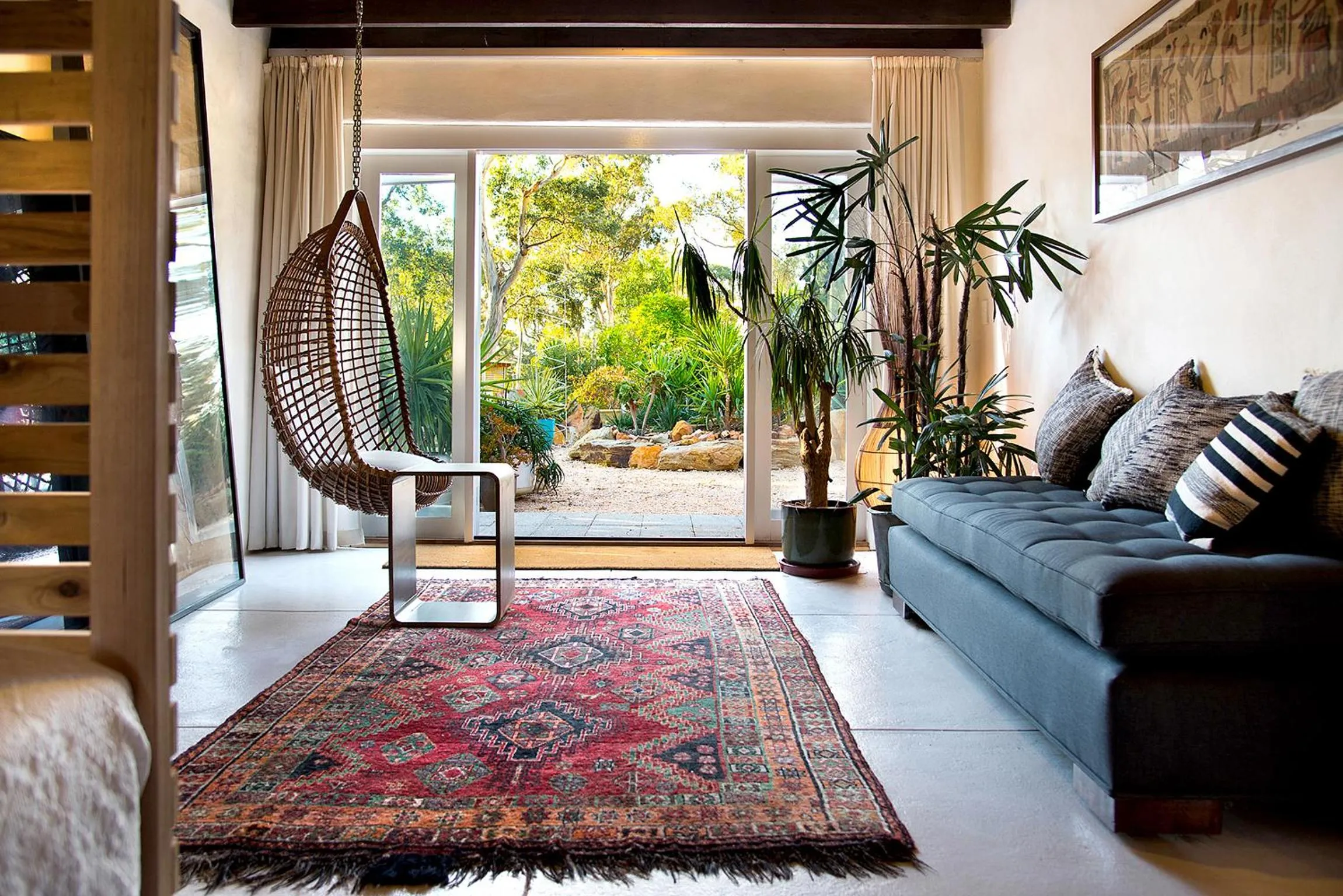 Living room in be&be castlemaine