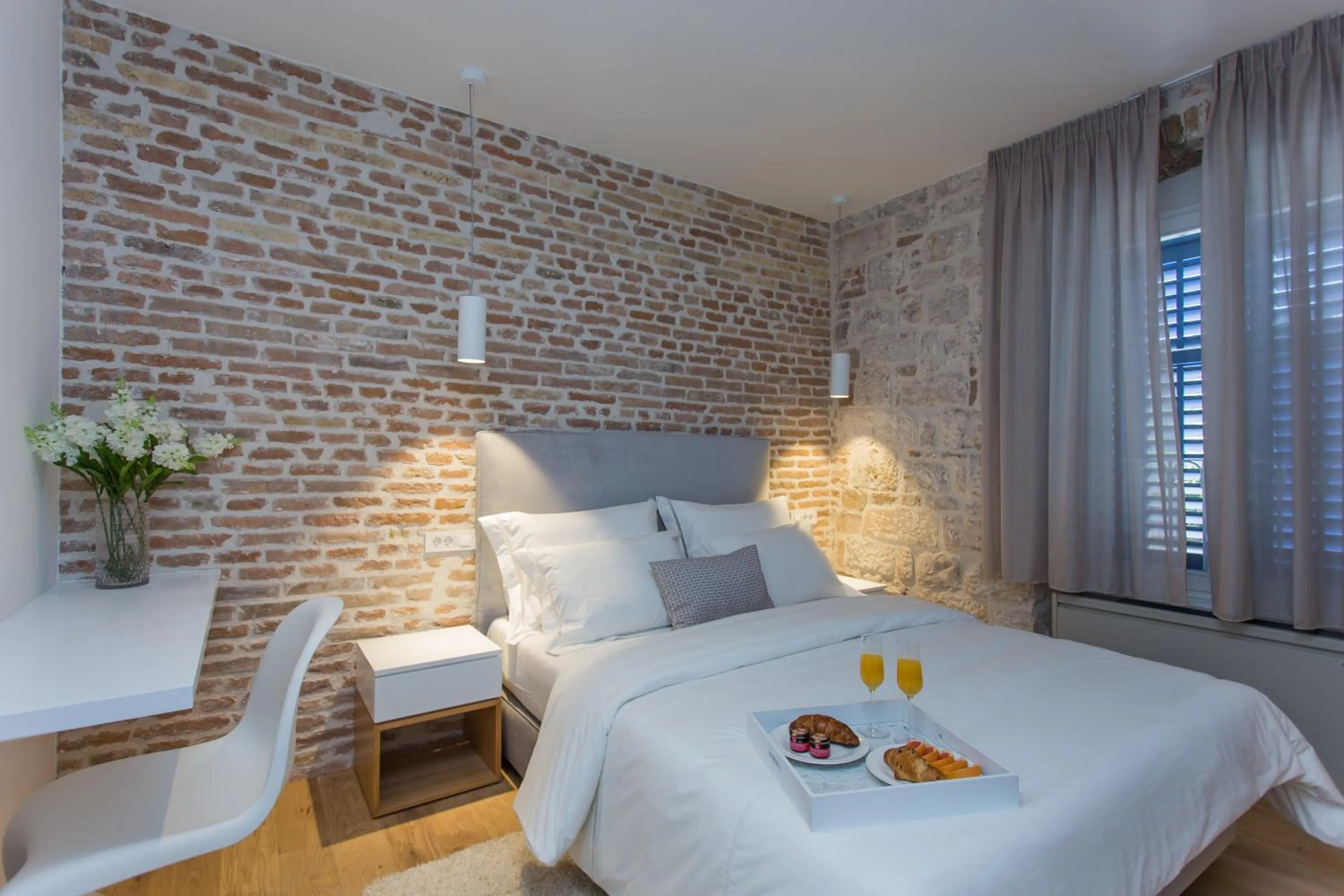 Bedroom, Bed in Bifora Heritage Hotel