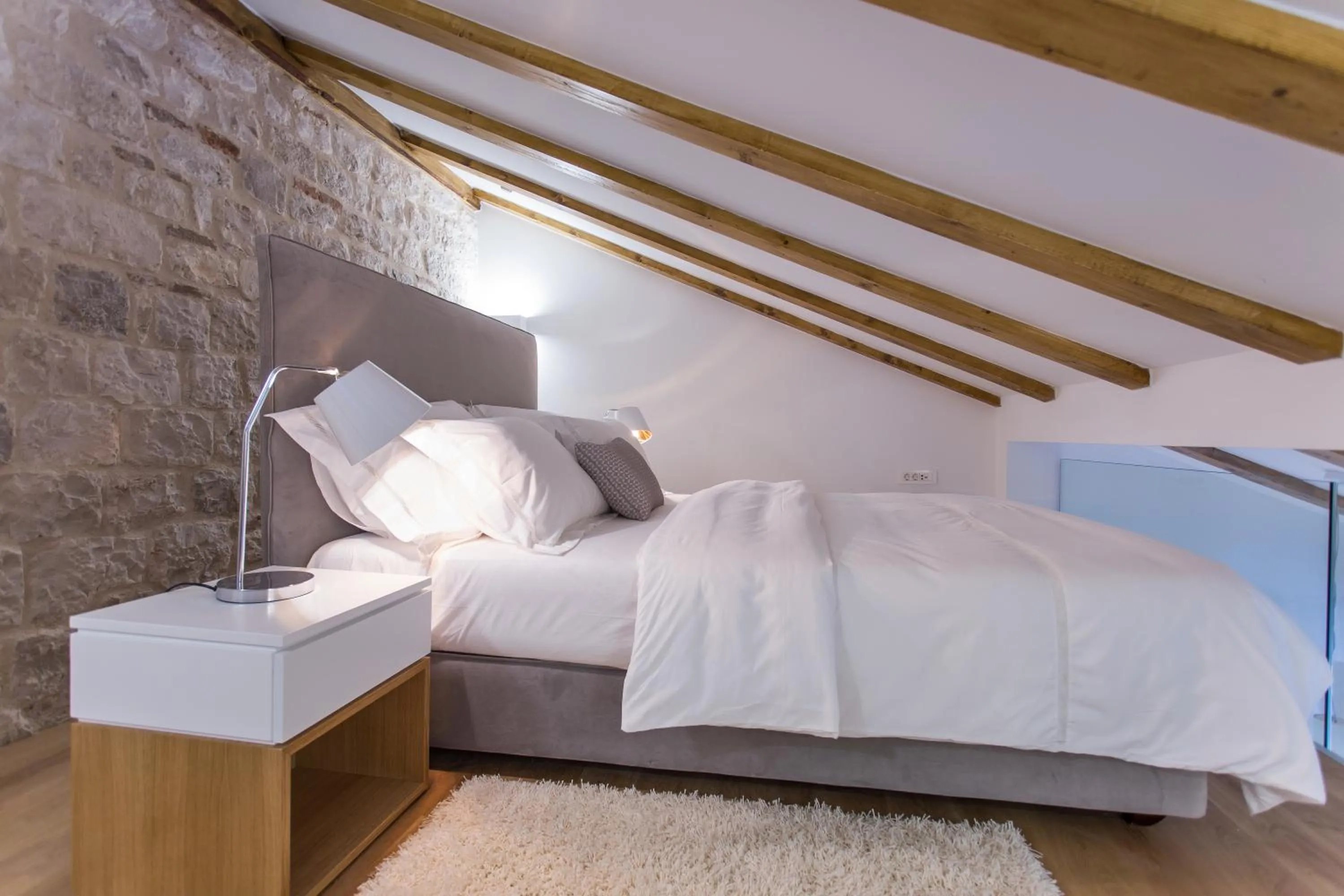 Bedroom, Bed in Bifora Heritage Hotel