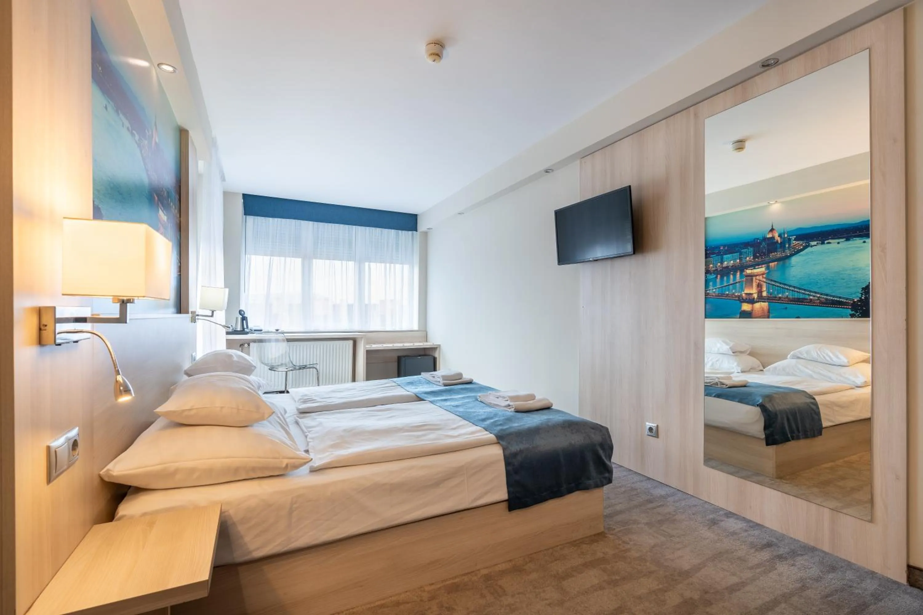 Bedroom, Bed in Medos Hotel