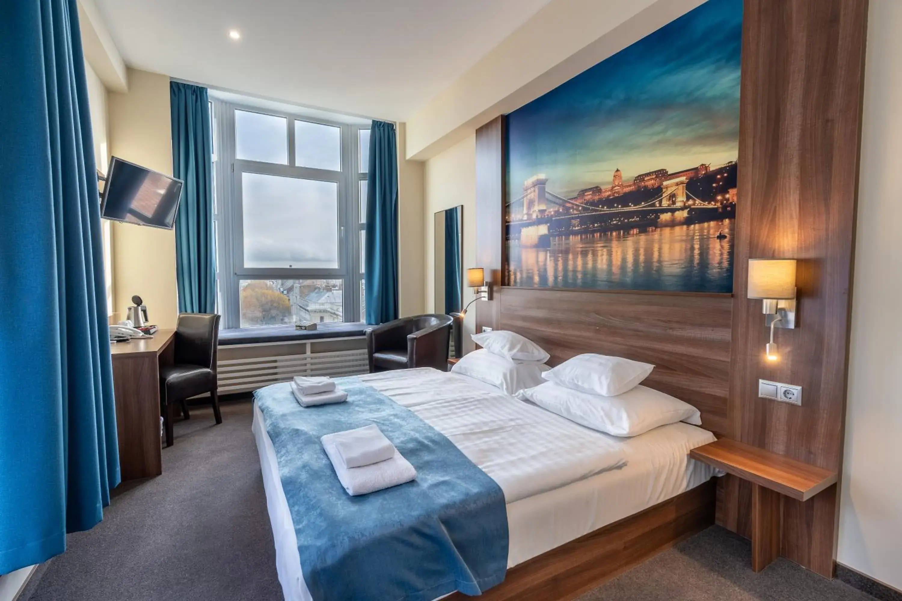 Bedroom, Bed in Medos Hotel Bedroom, Bed in Medos Hotel