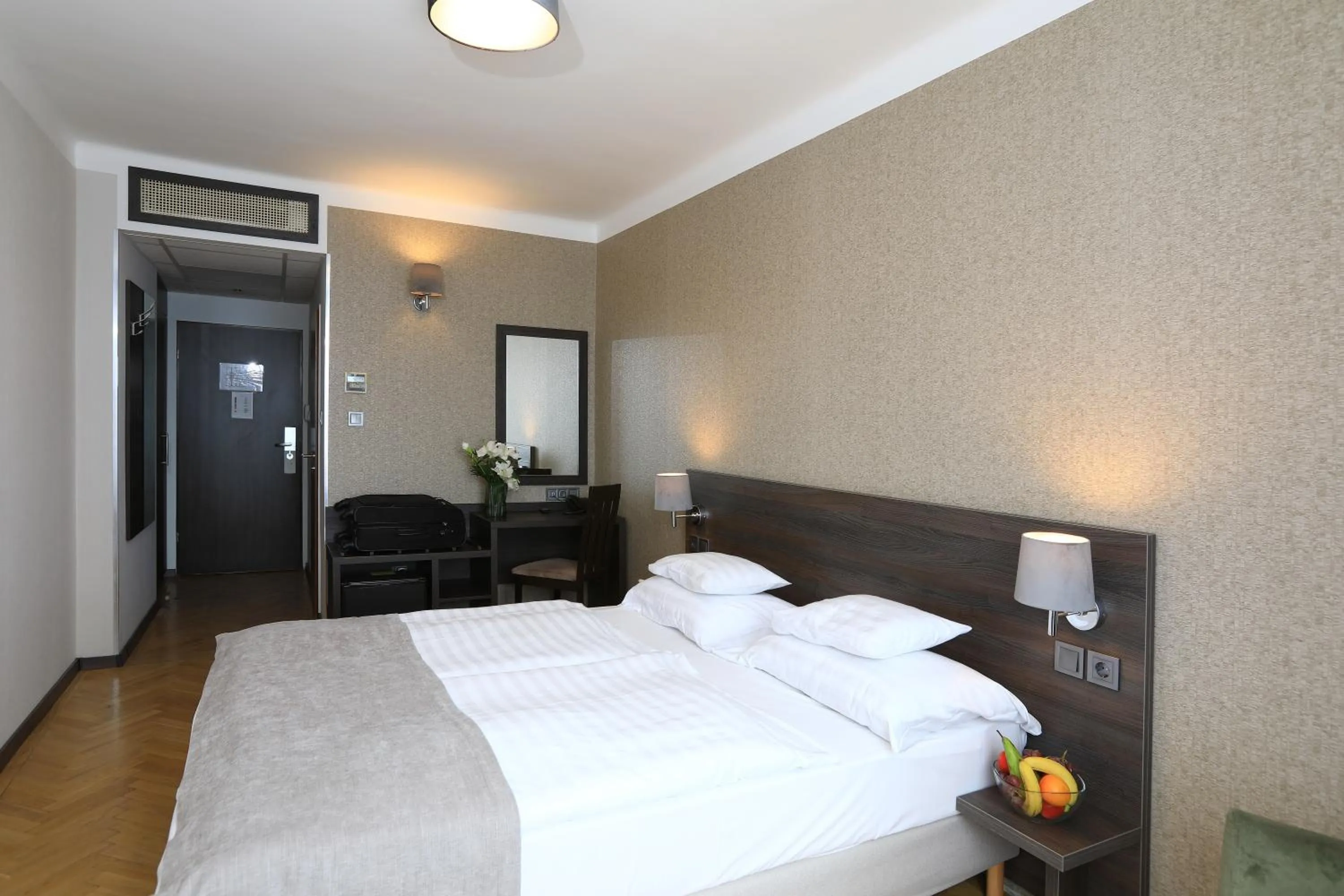 Bedroom, Bed in Medos Hotel