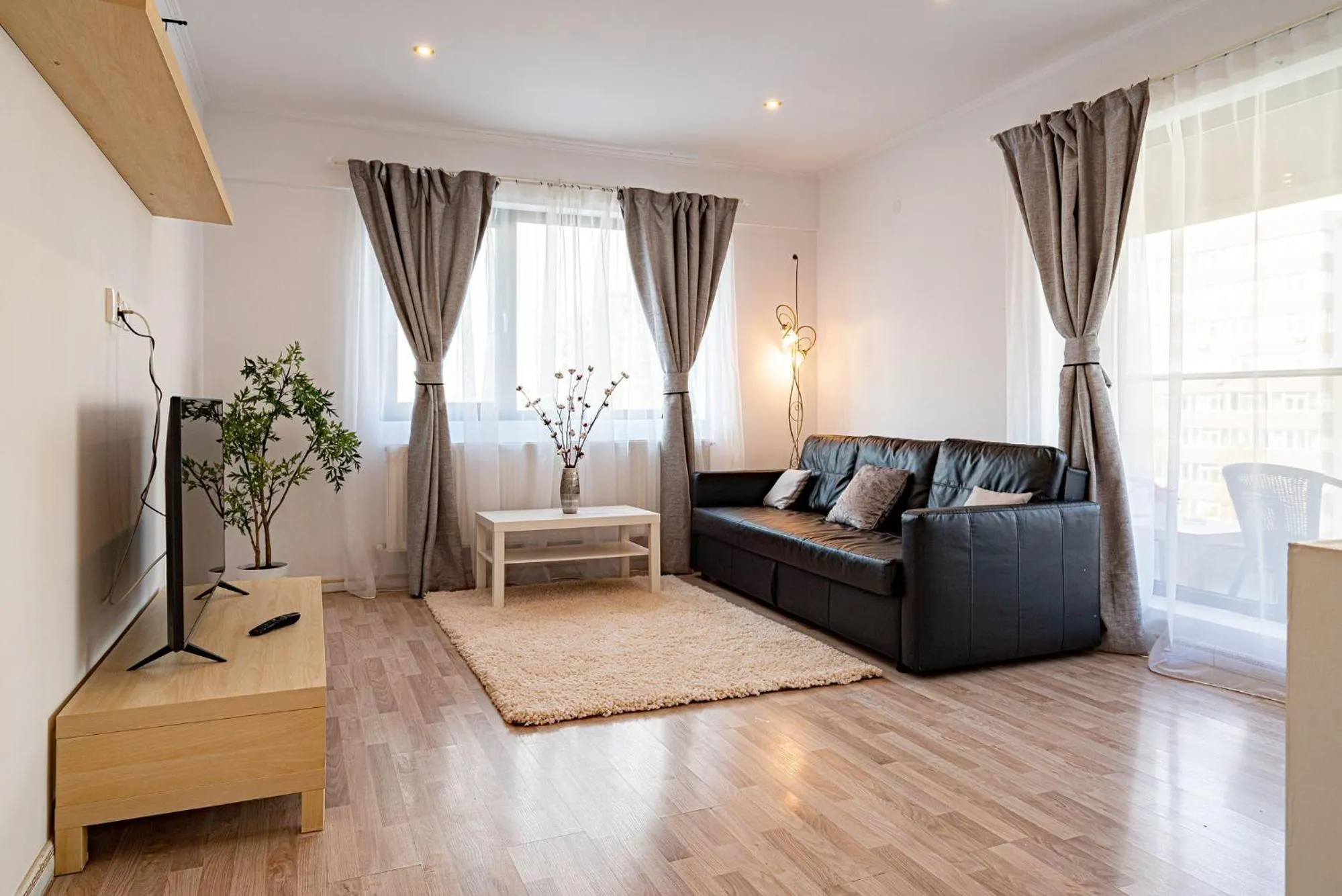 Seating area in Lujerului Studio