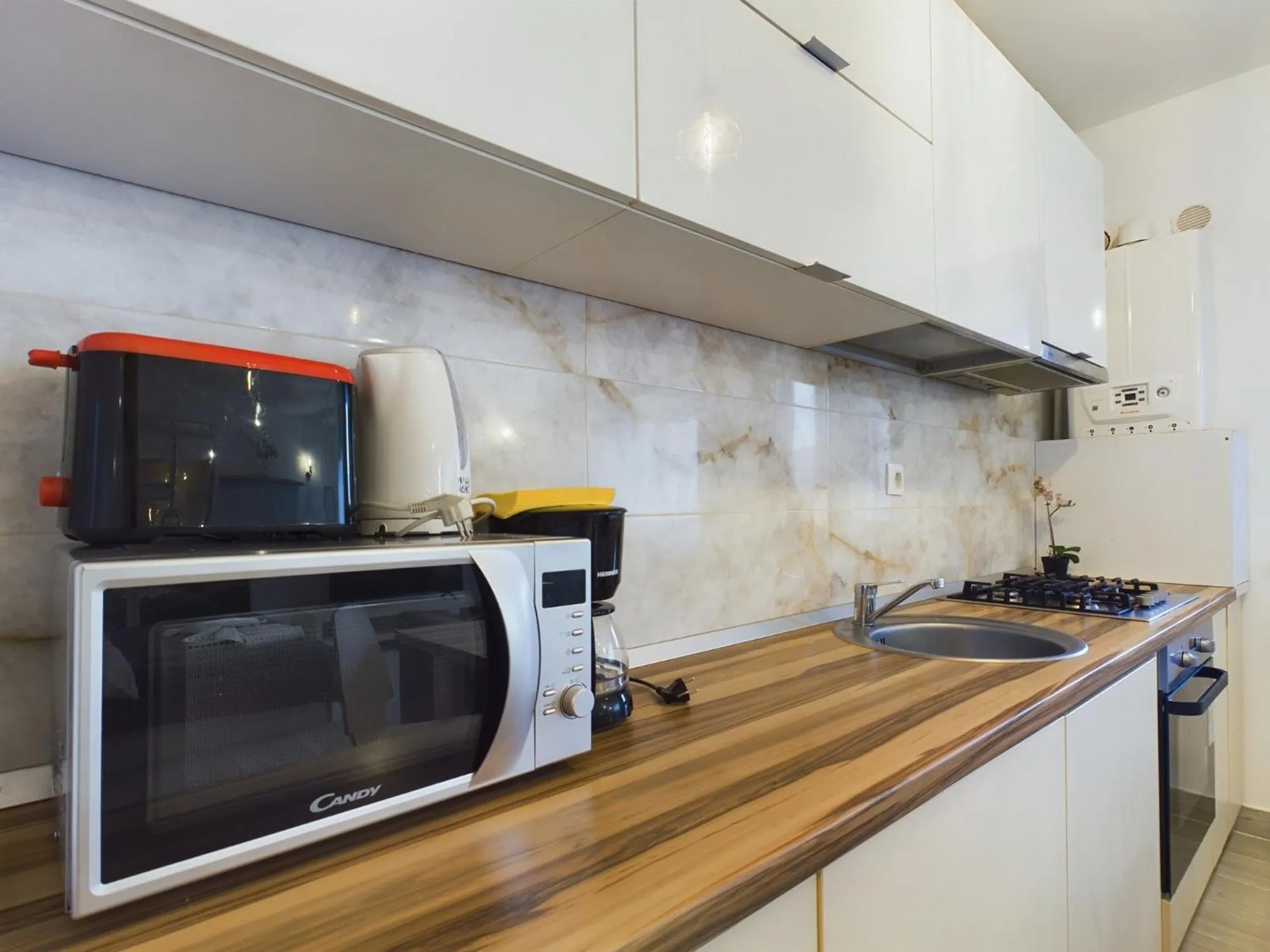 kitchen in Lujerului Studio