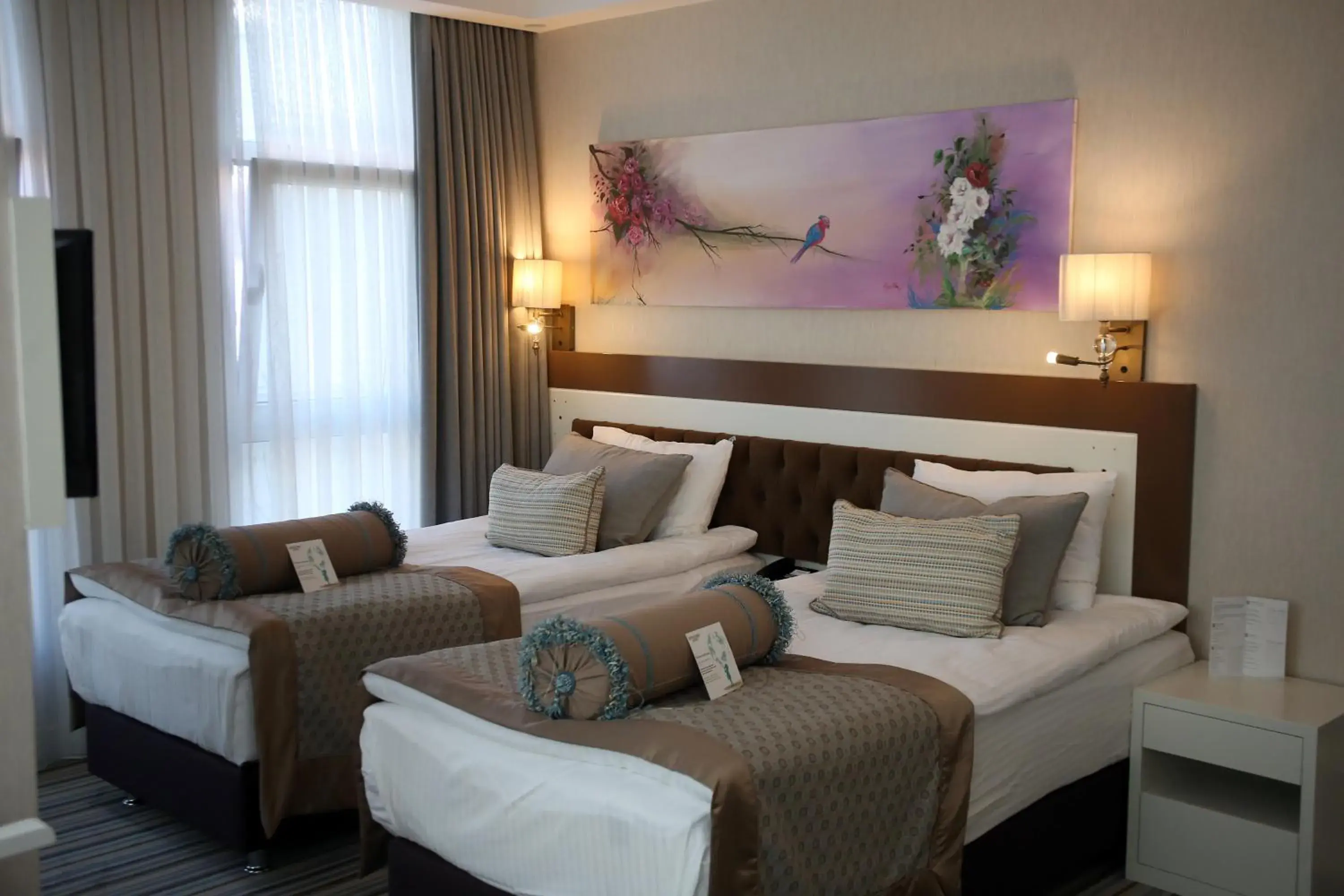 Standard Double Room in Seven Deep Hotel Standard Double Room in Seven Deep Hotel