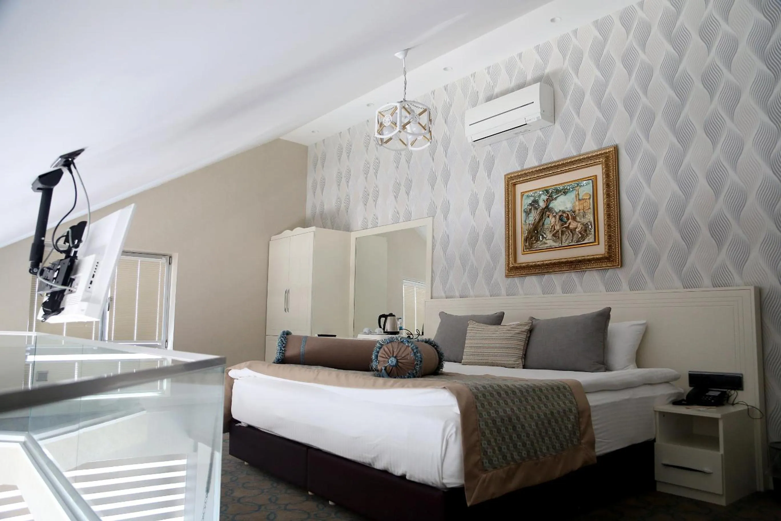 Bed in Seven Deep Hotel