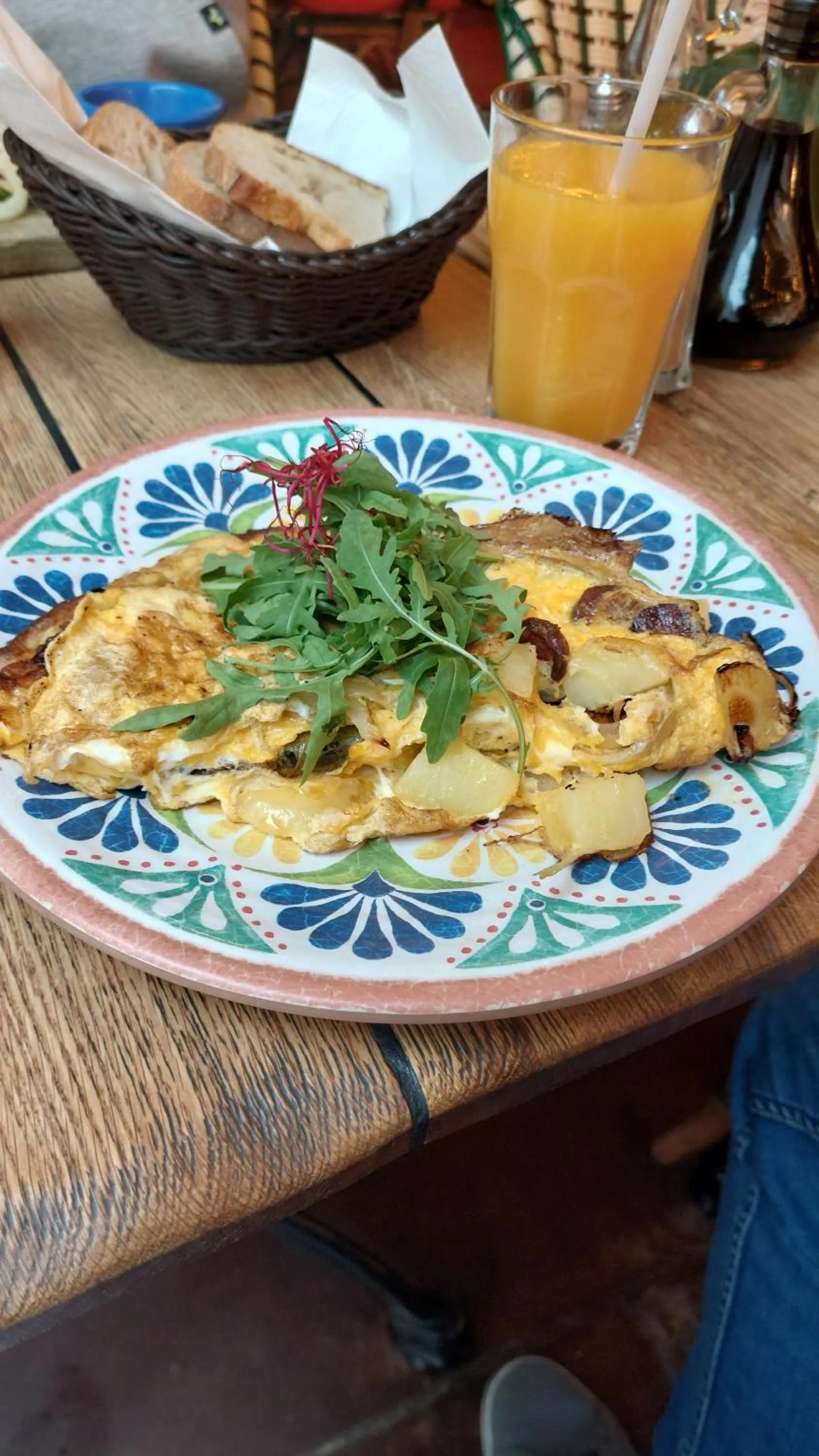 Breakfast in Mango Apartments