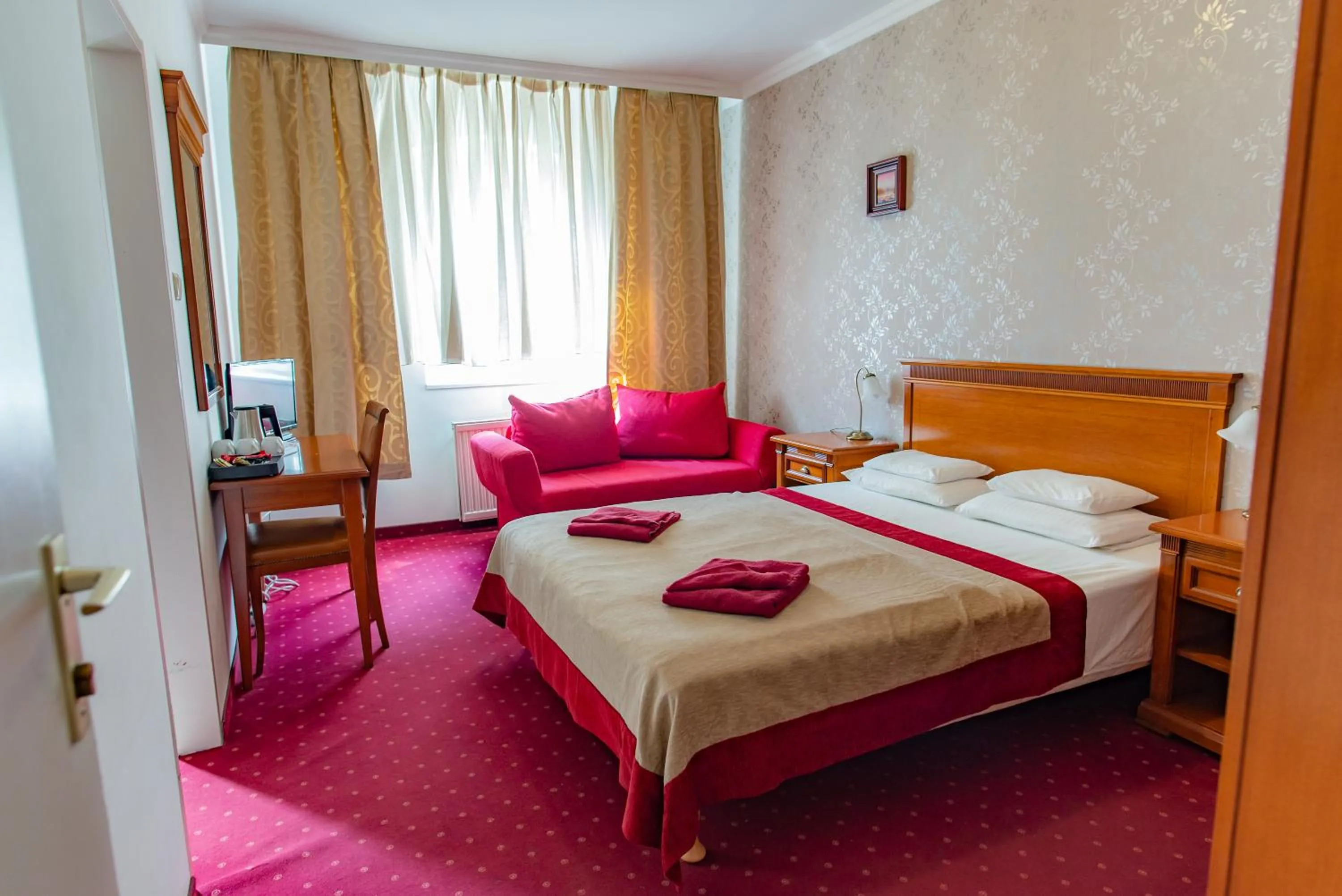 Photo of the whole room, Bed in Walzer Hotel