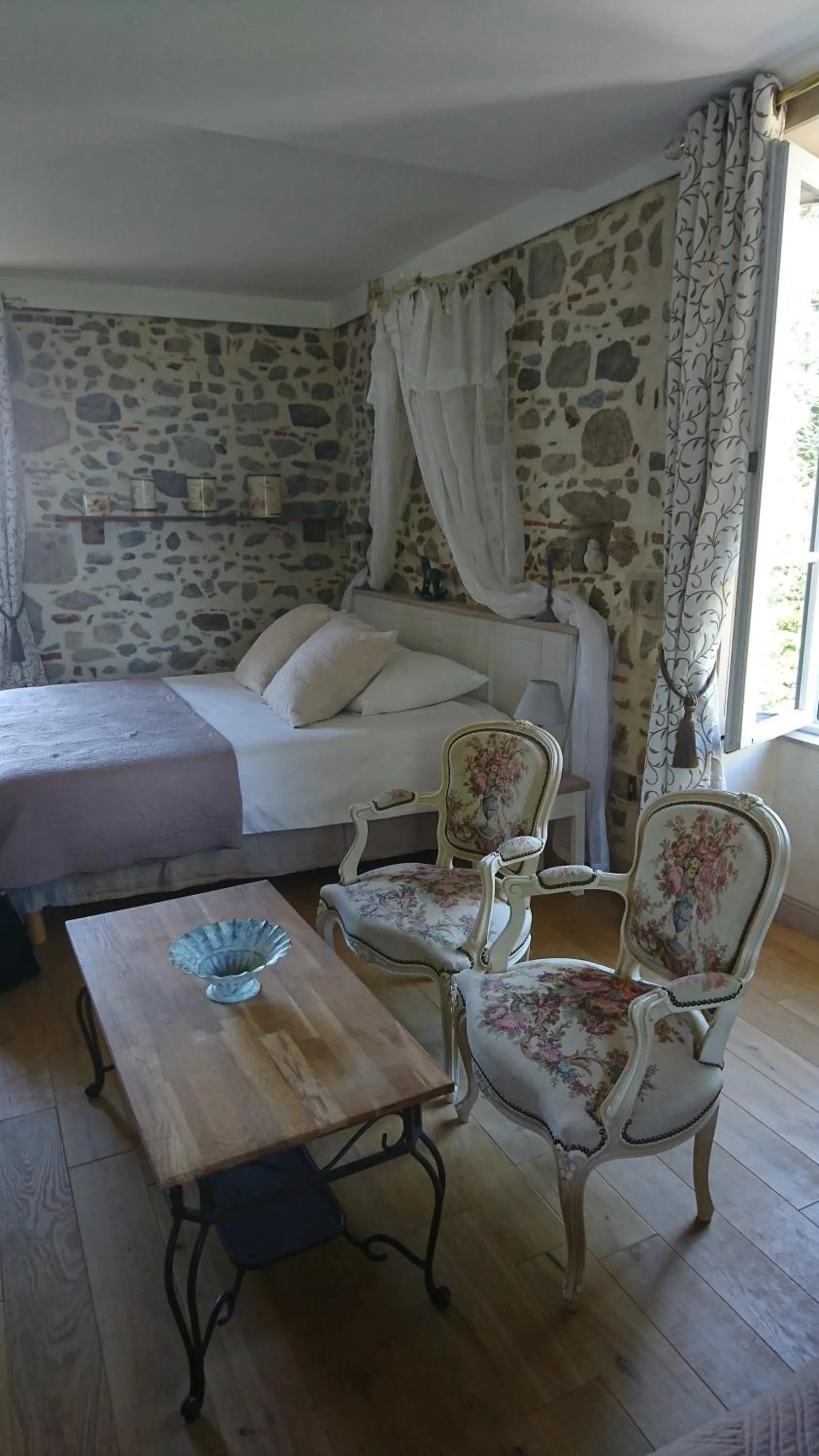 Le Manoir aux Douves