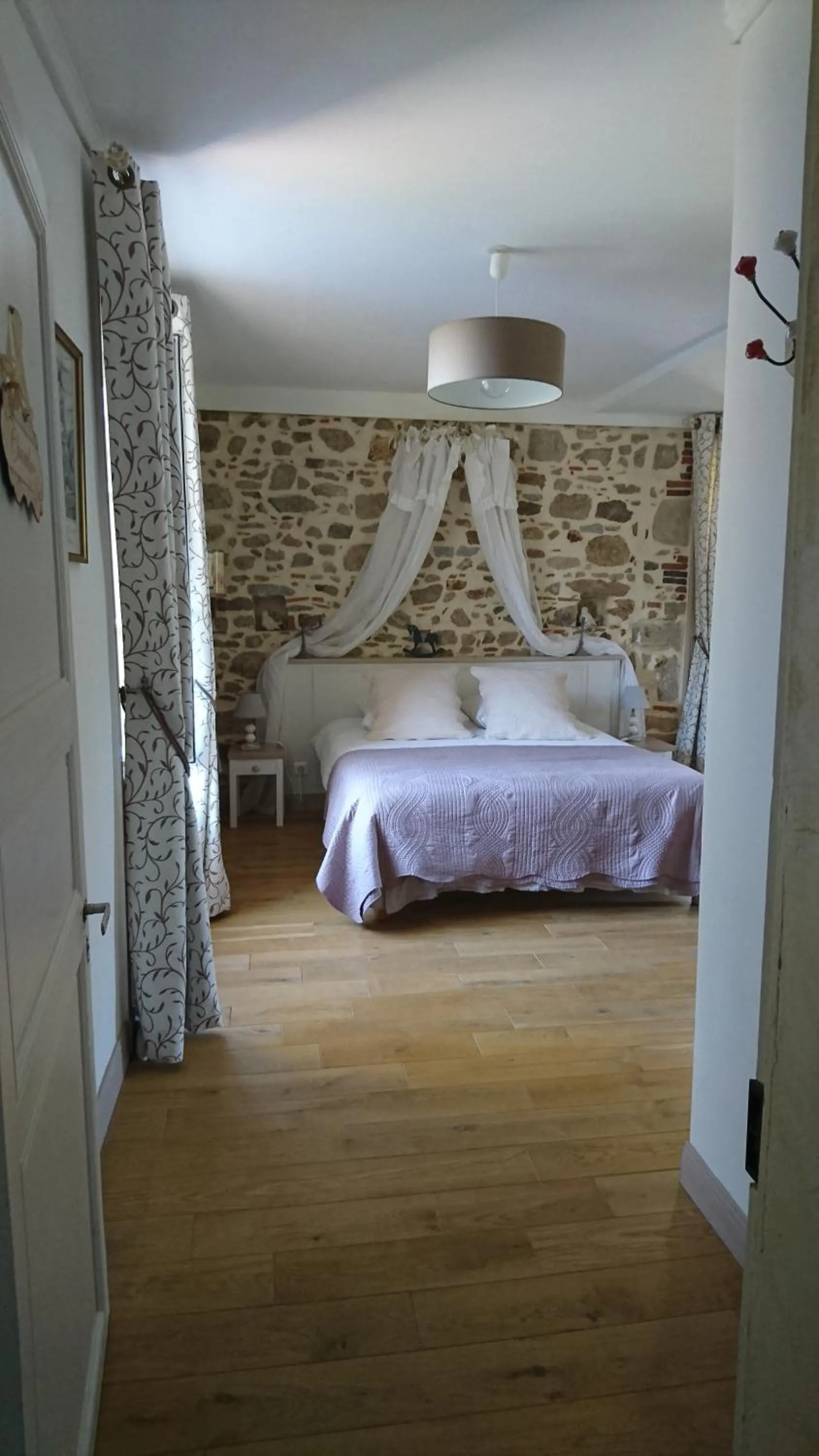 Le Manoir aux Douves