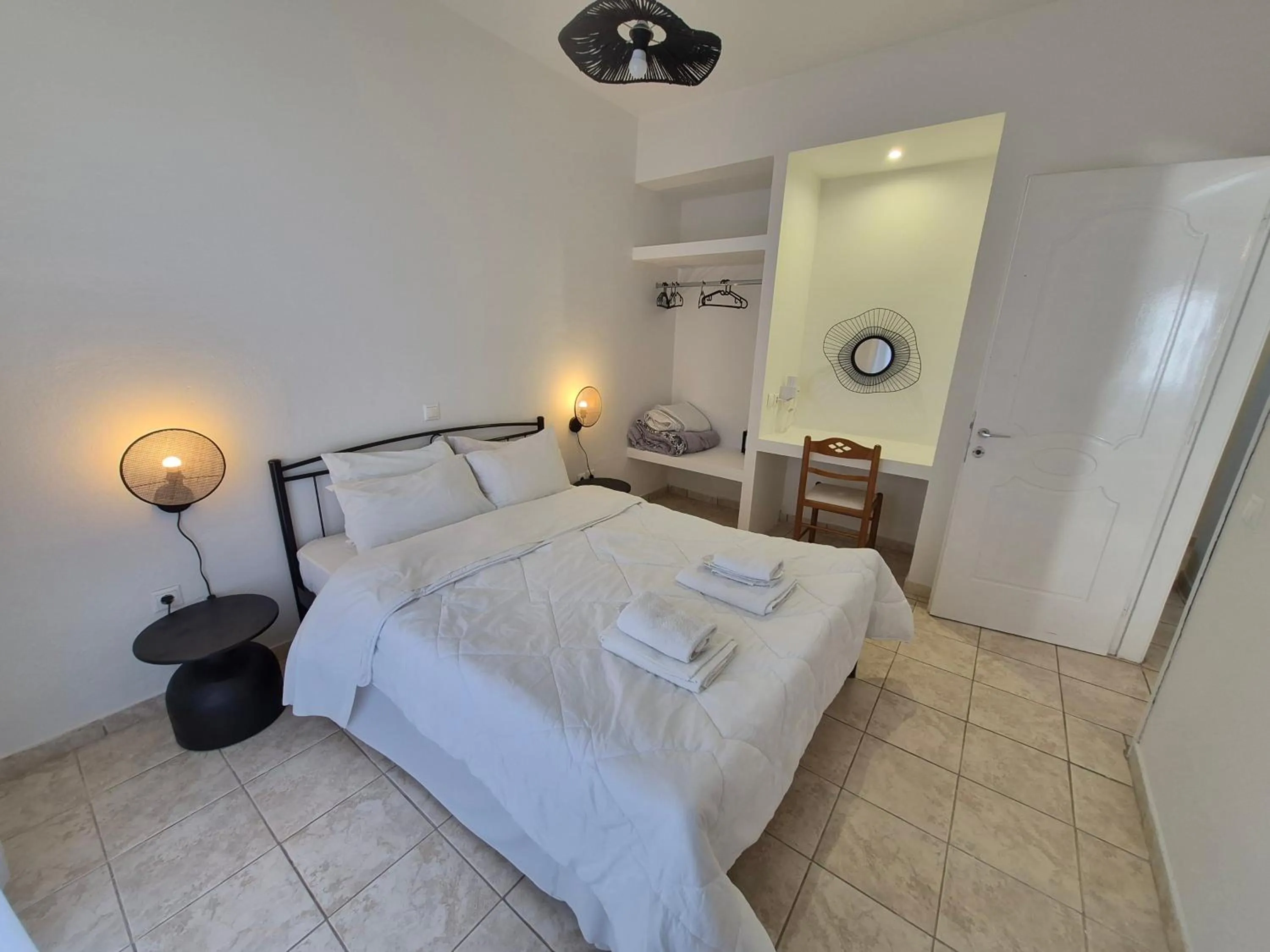 Bed in Koukounari Apartments