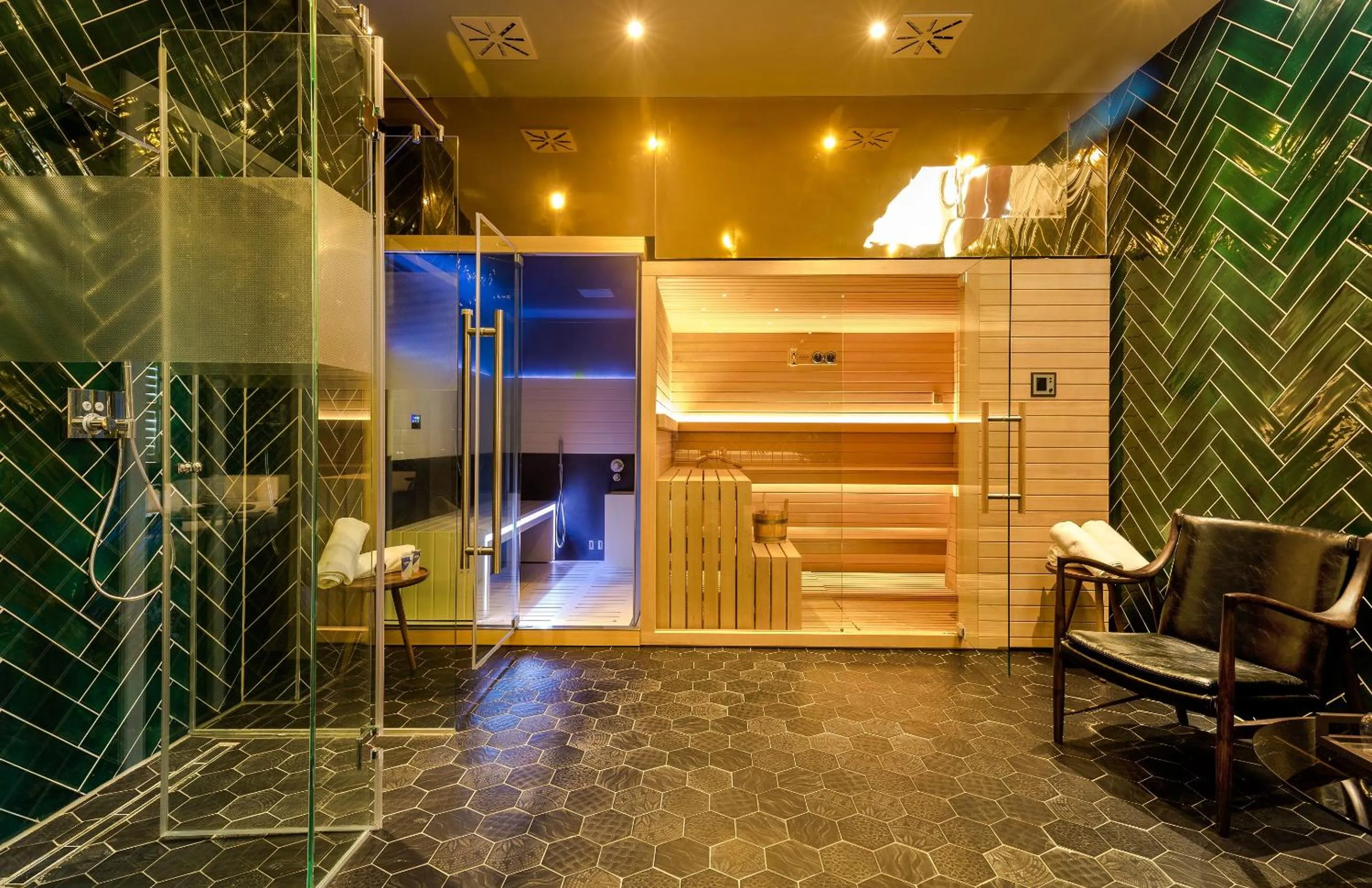 Sauna in Hotel Brown Beach House & Spa