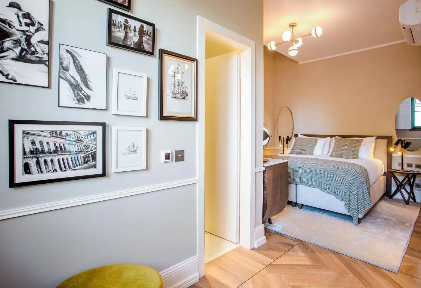 Bedroom, Bed in Hotel Brown Beach House & Spa