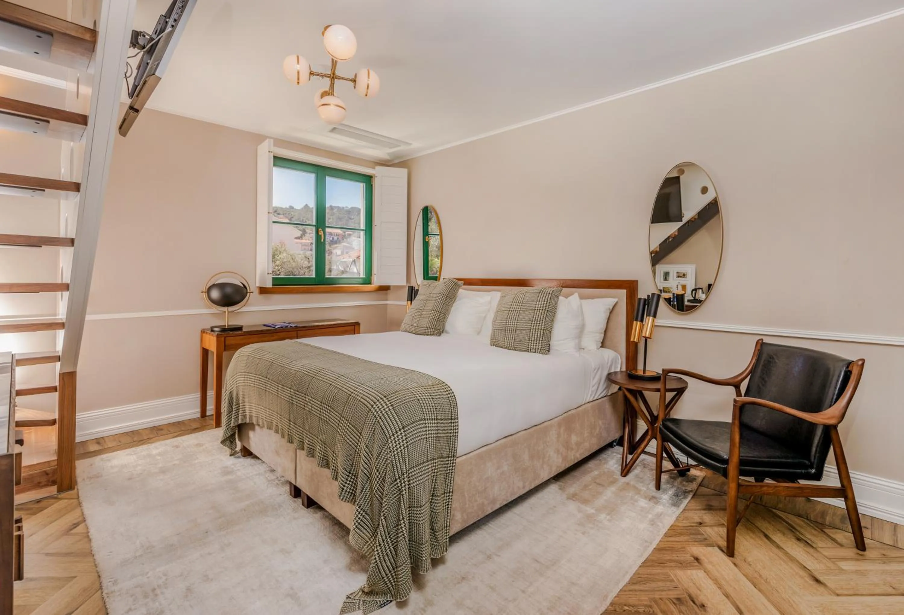 Photo of the whole room, Bed in Hotel Brown Beach House & Spa