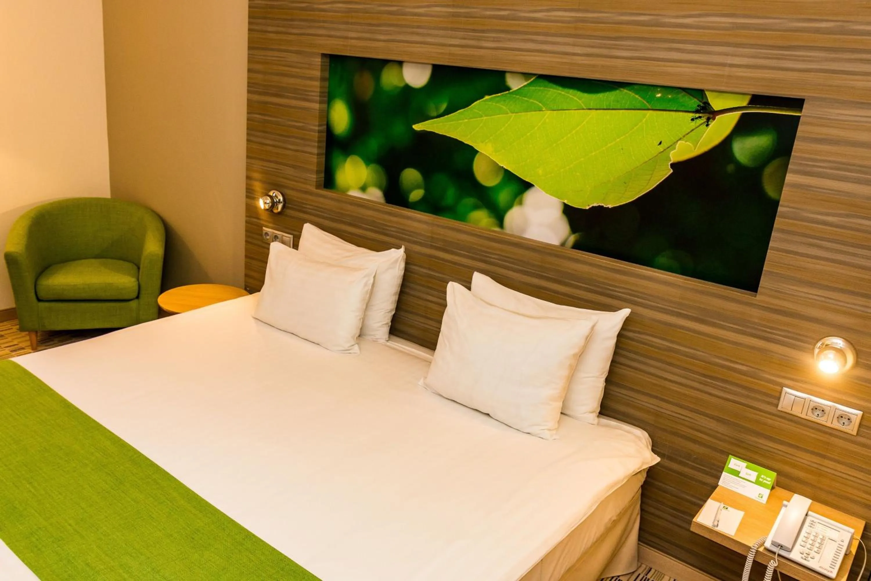 Photo of the whole room, Bed in Holiday Inn Budapest-Budaörs by IHG