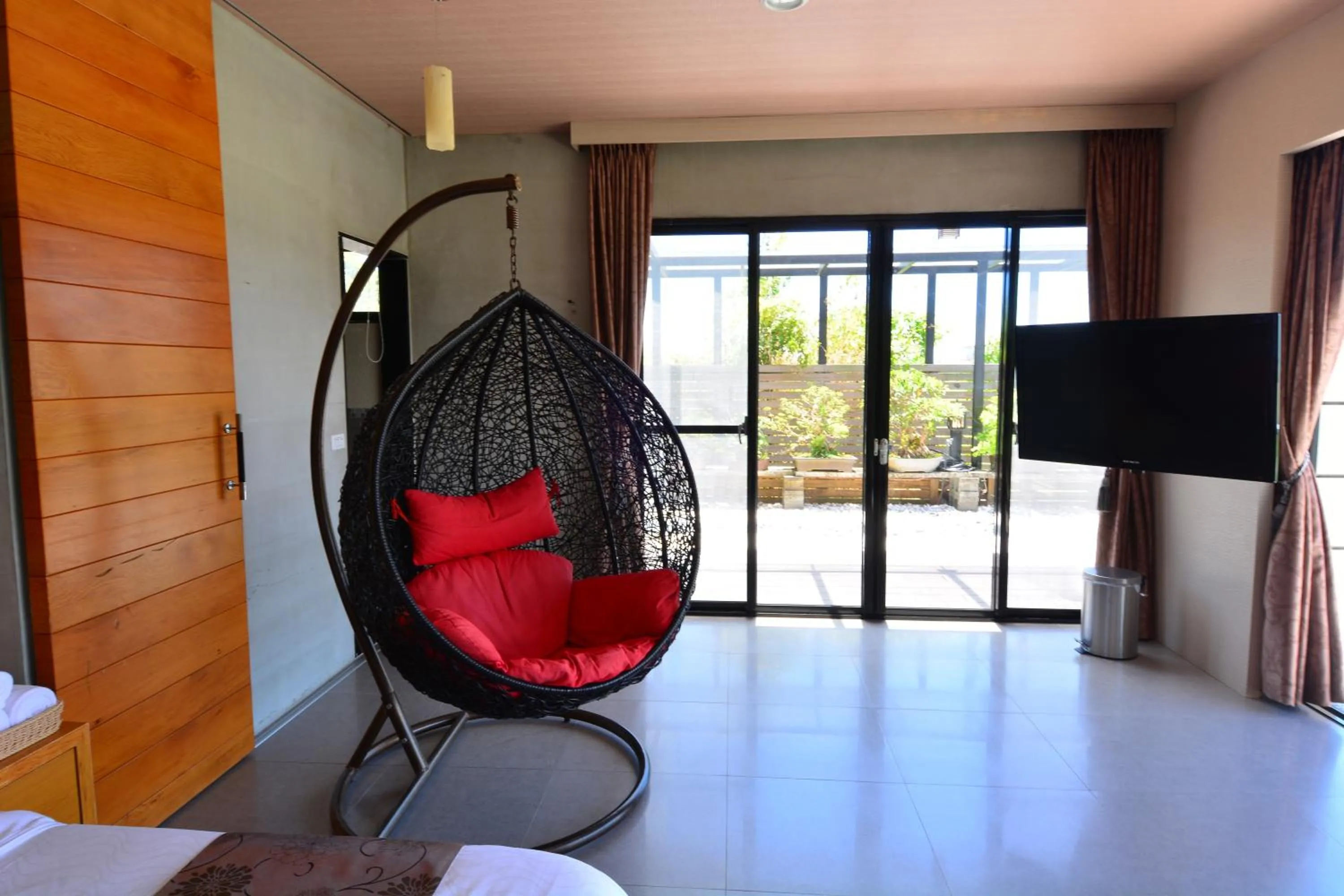 Bed in Simple Happiness B&B