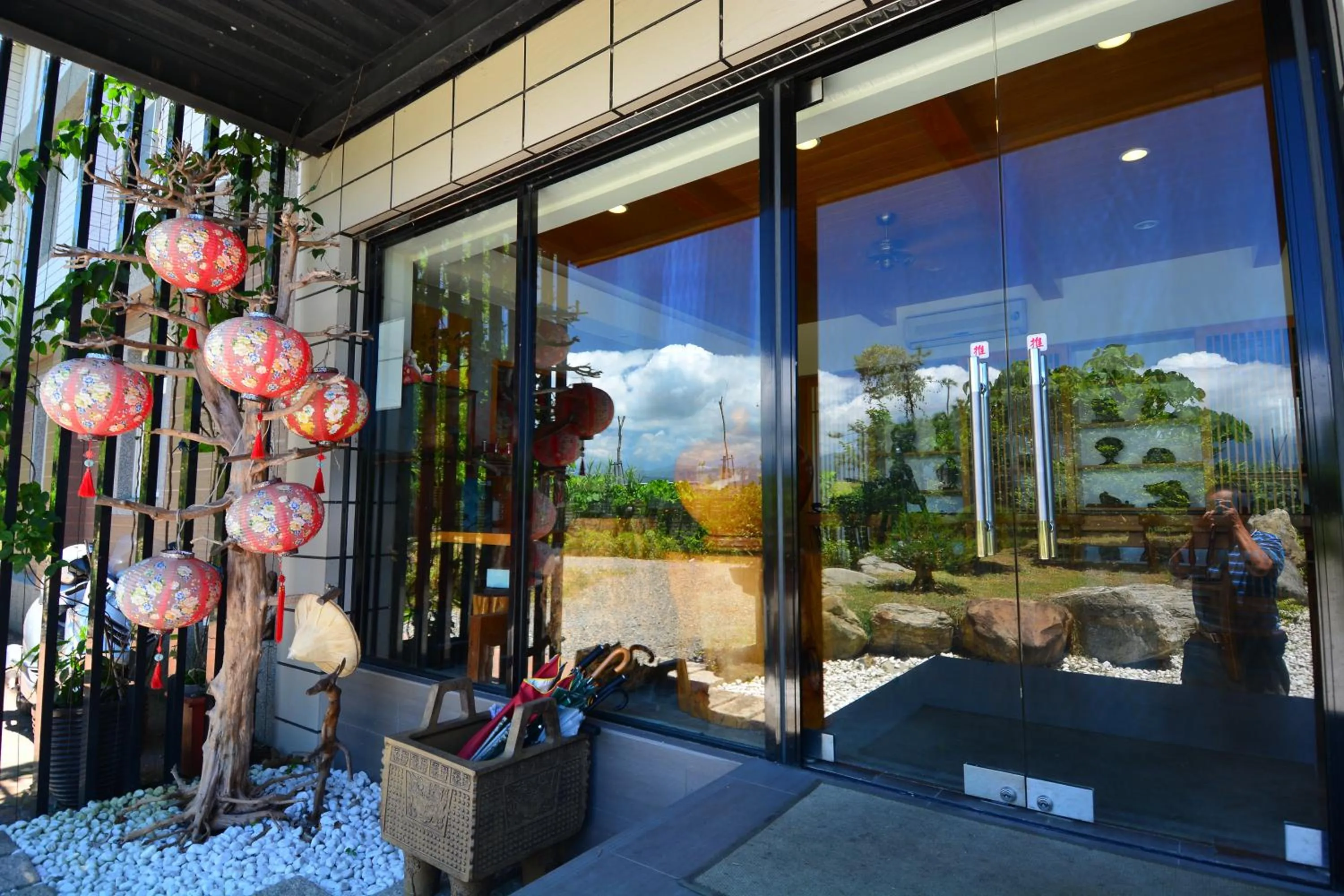 Facade/entrance in Simple Happiness B&B