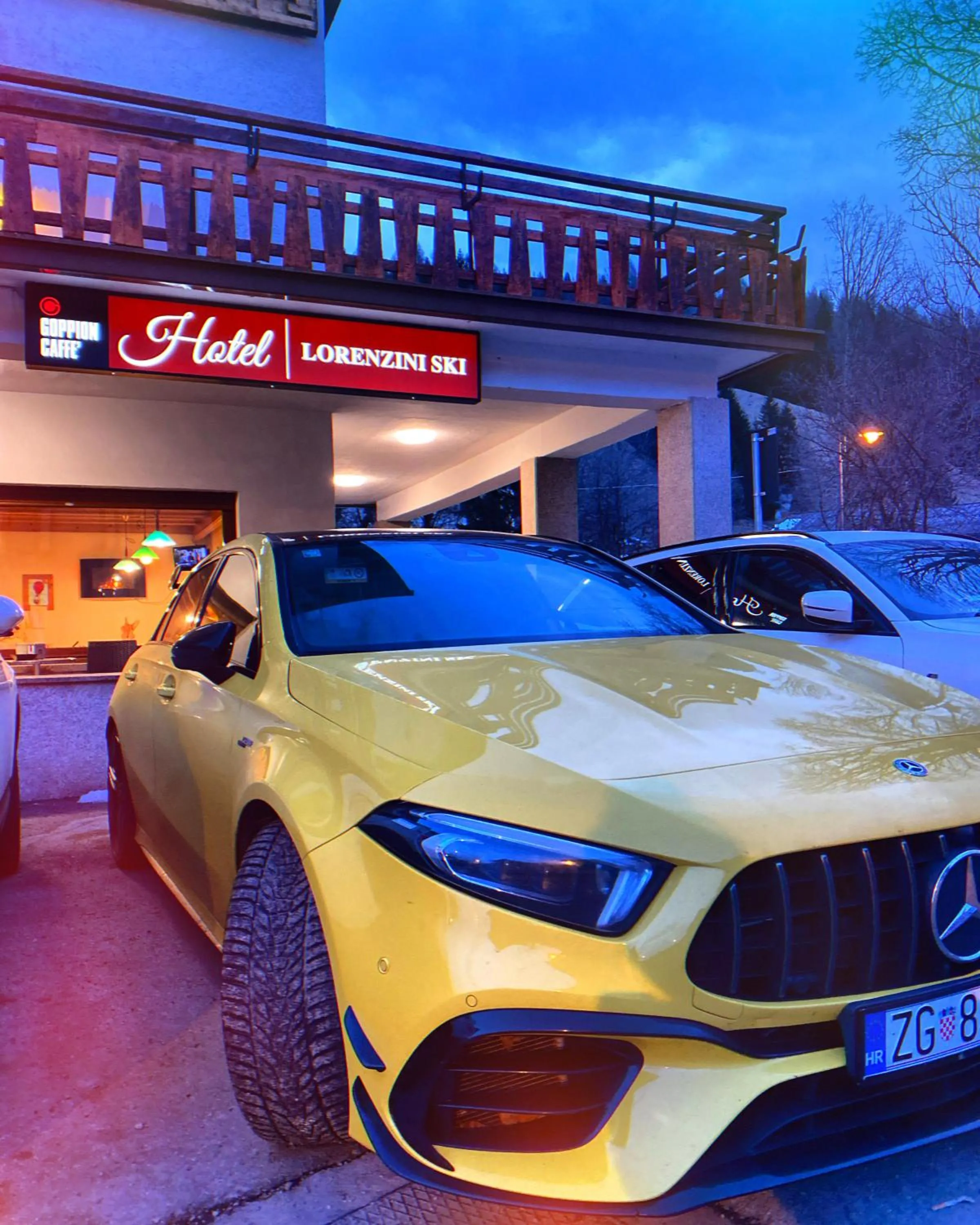 Parking in Hotel B&B Lorenzini Ski