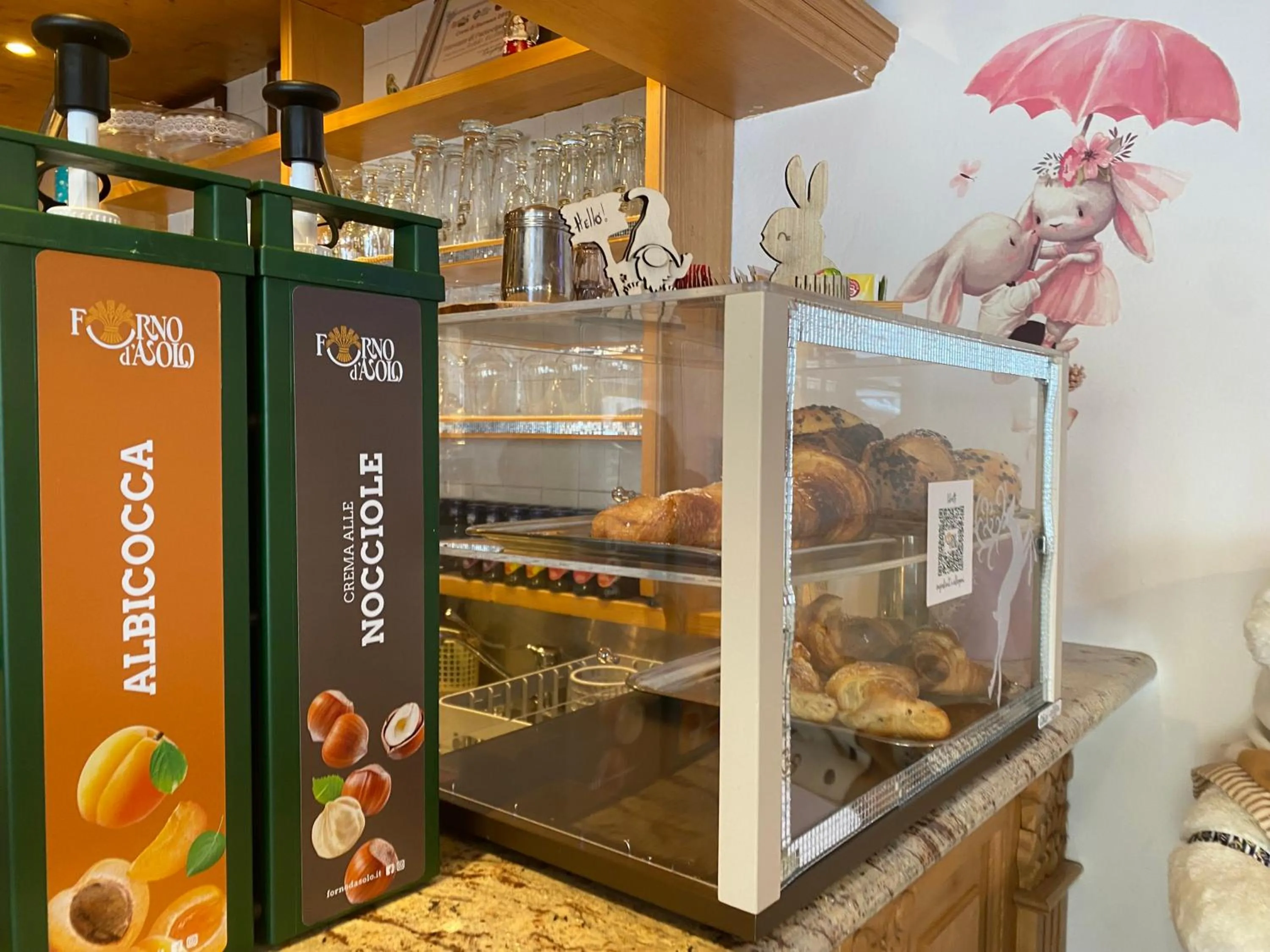 Lounge or bar in Hotel B&B Lorenzini Ski