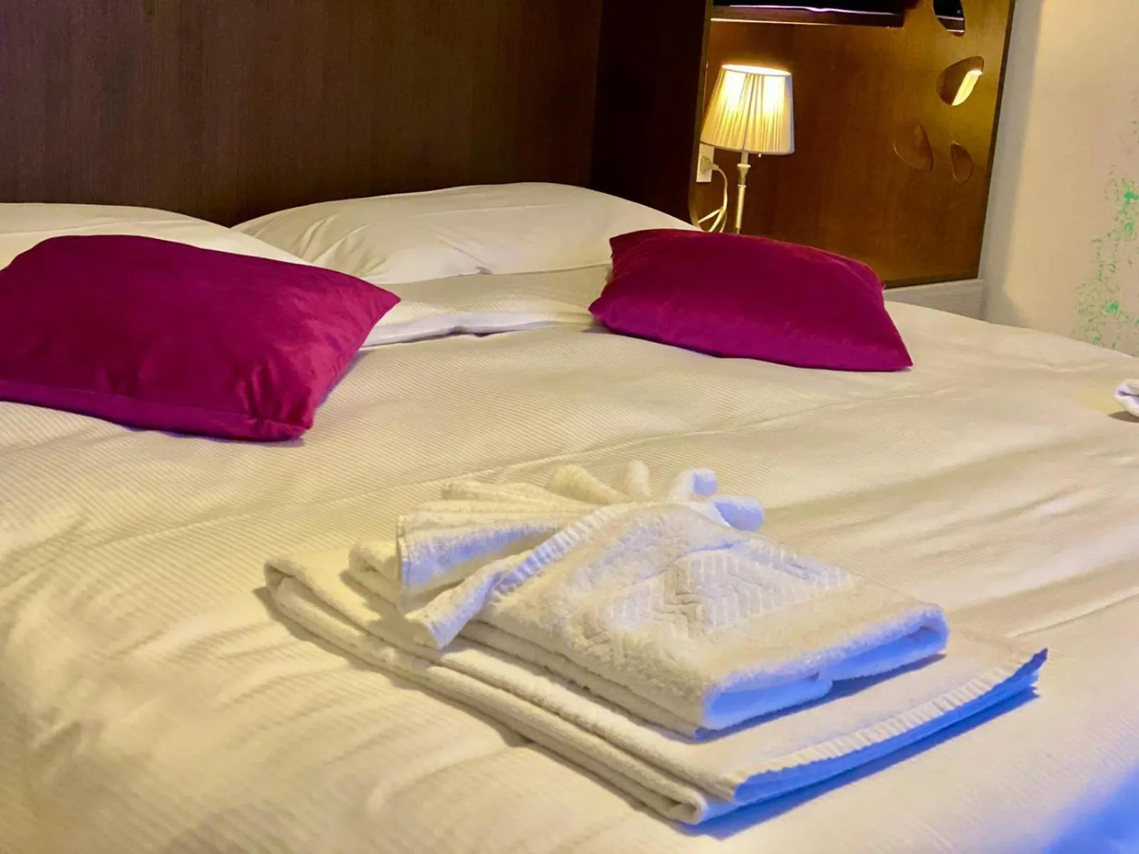Bed in Hotel B&B Lorenzini Ski