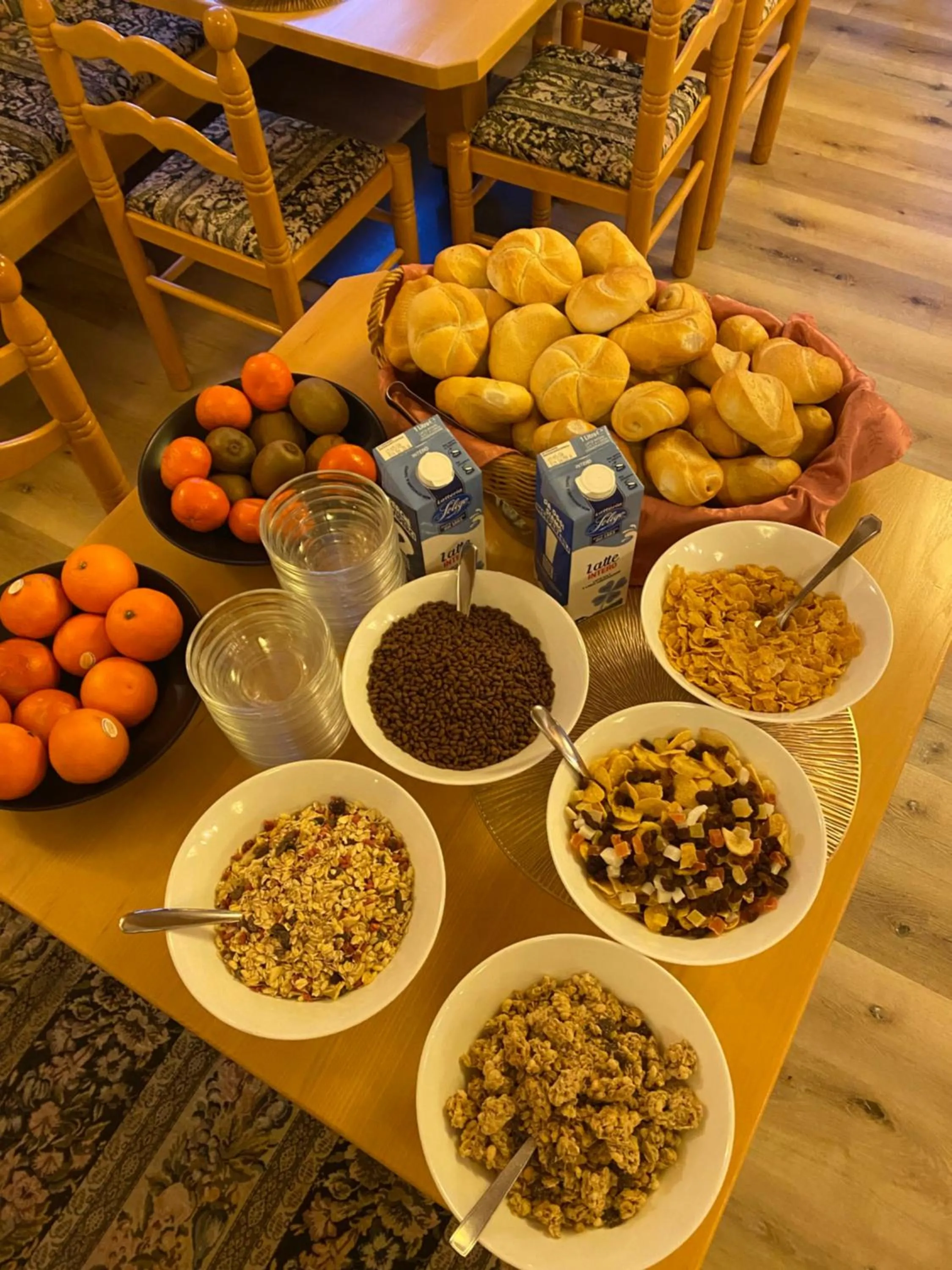 Breakfast in Hotel B&B Lorenzini Ski