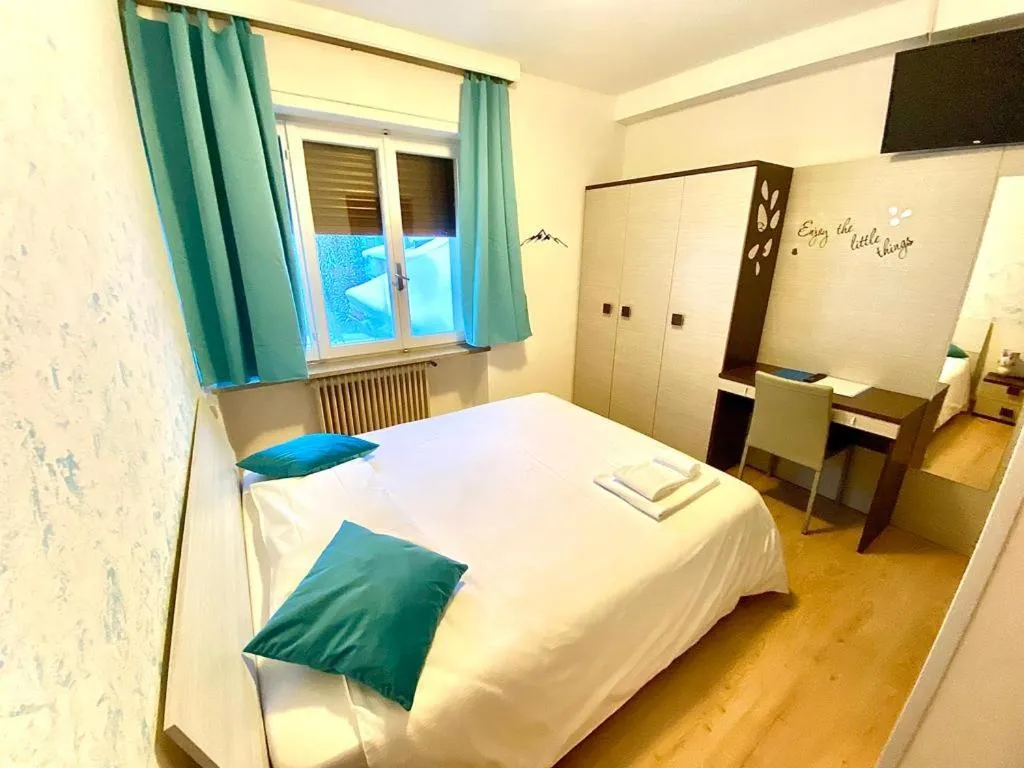 Photo of the whole room, Bed in Hotel B&B Lorenzini Ski