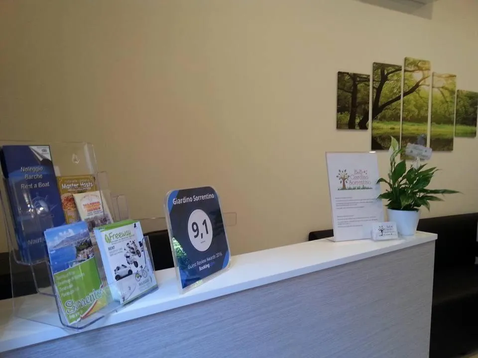 Seating area in Giardino Sorrentino