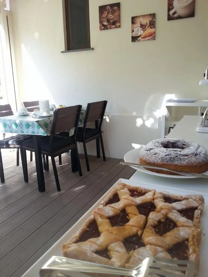 Continental breakfast in Giardino Sorrentino