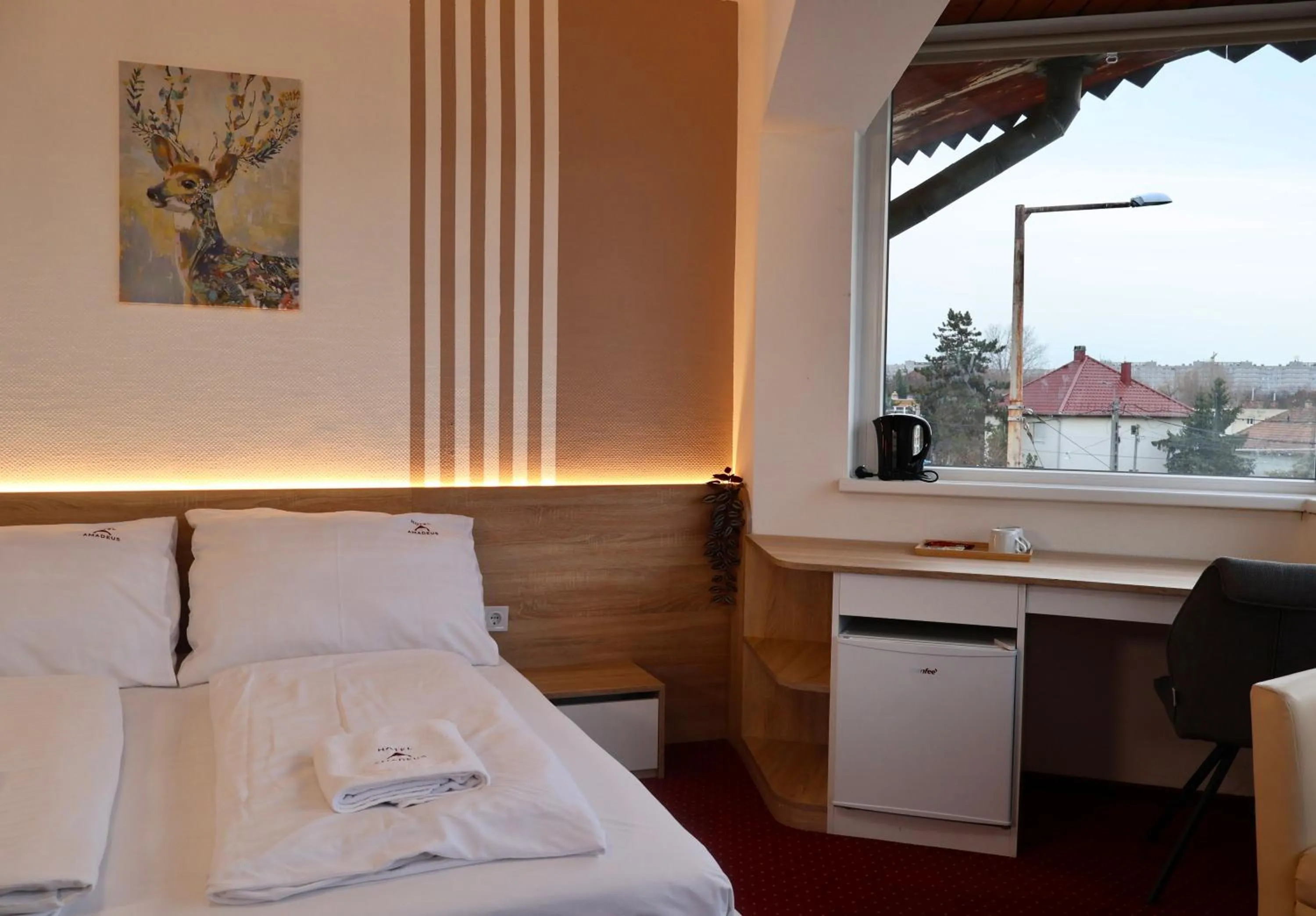 View (from property/room), Bed in Hotel Amadeus