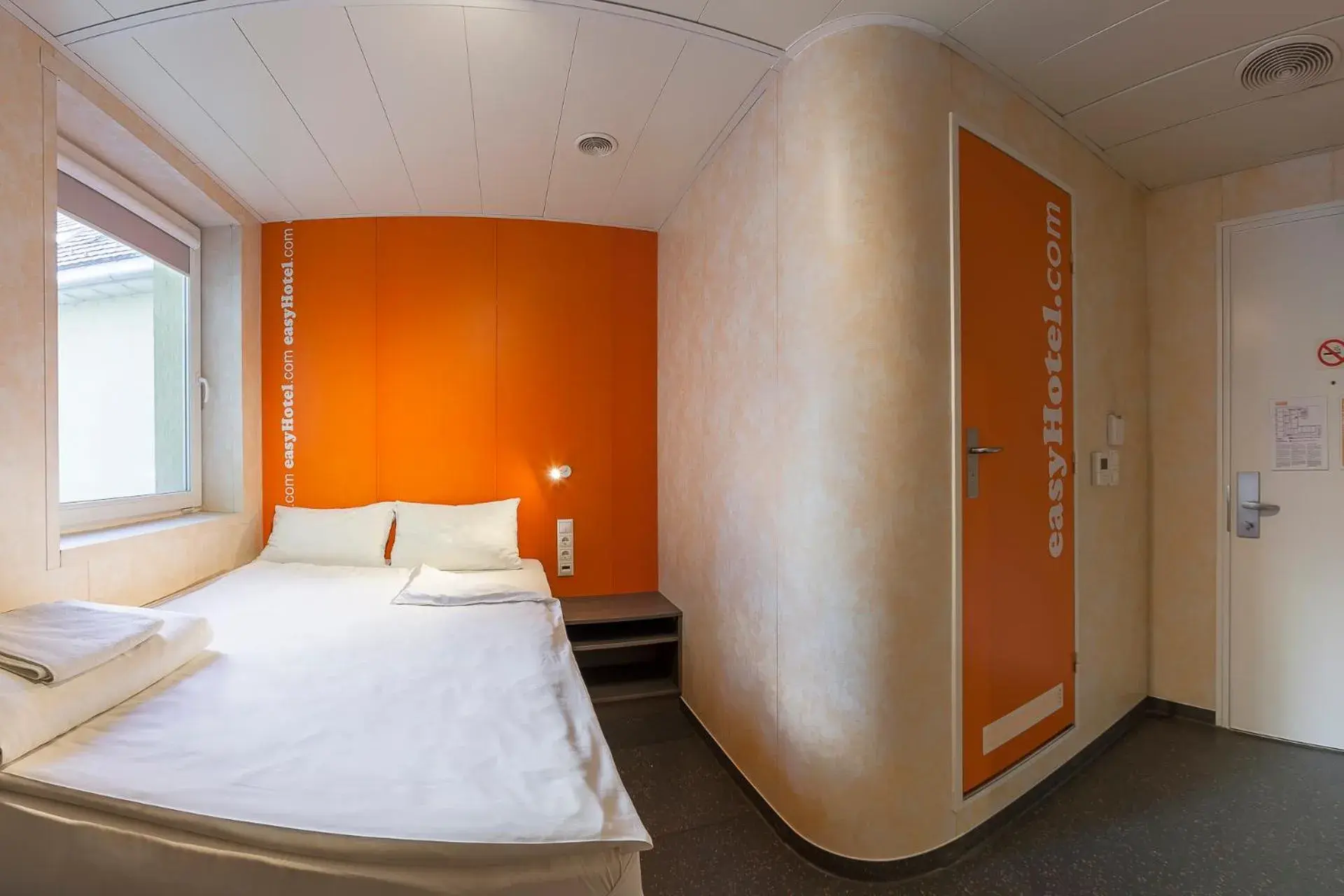 Bed in easyHotel Budapest Oktogon Bed in easyHotel Budapest Oktogon