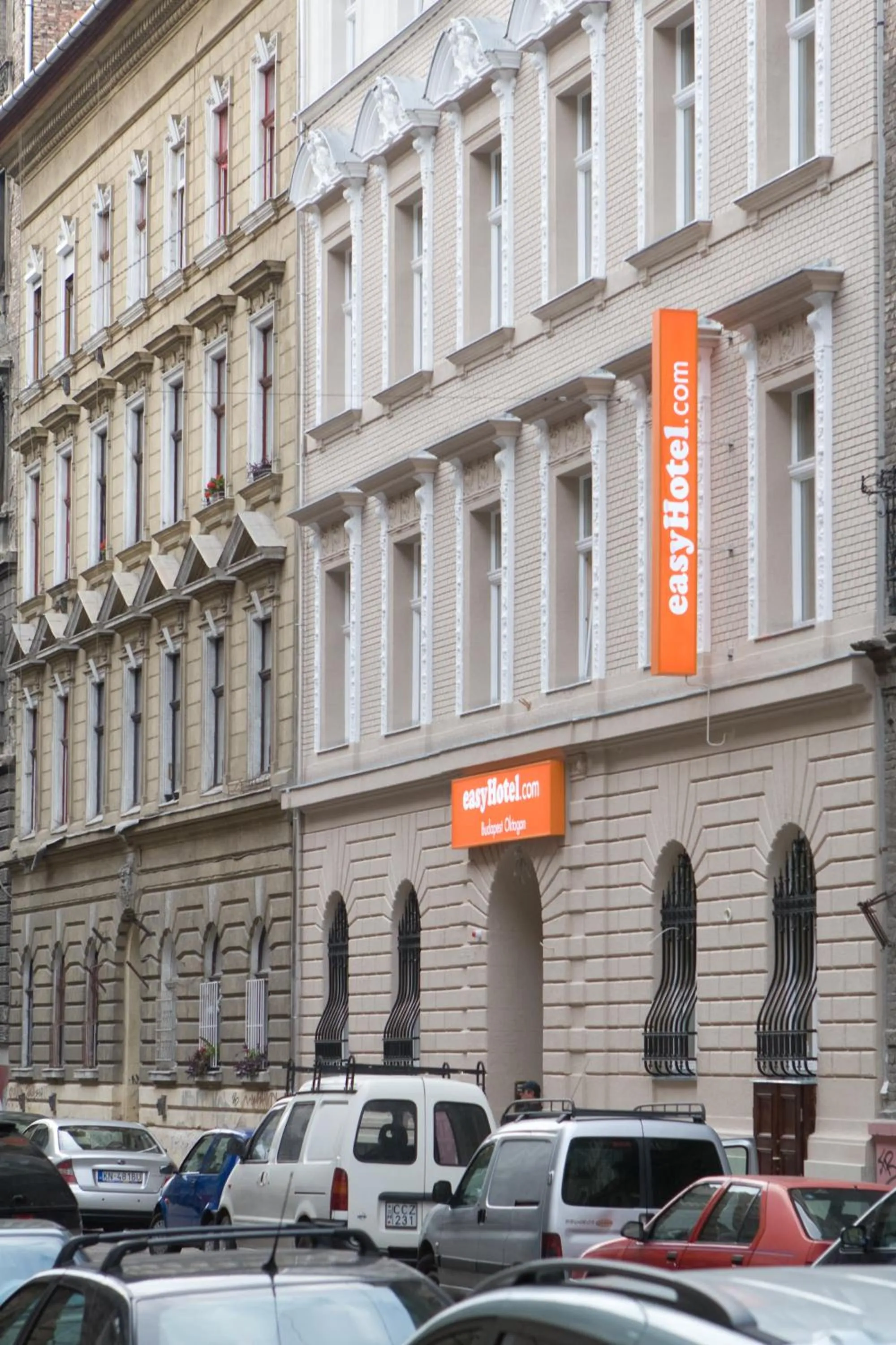 Facade/entrance in easyHotel Budapest Oktogon