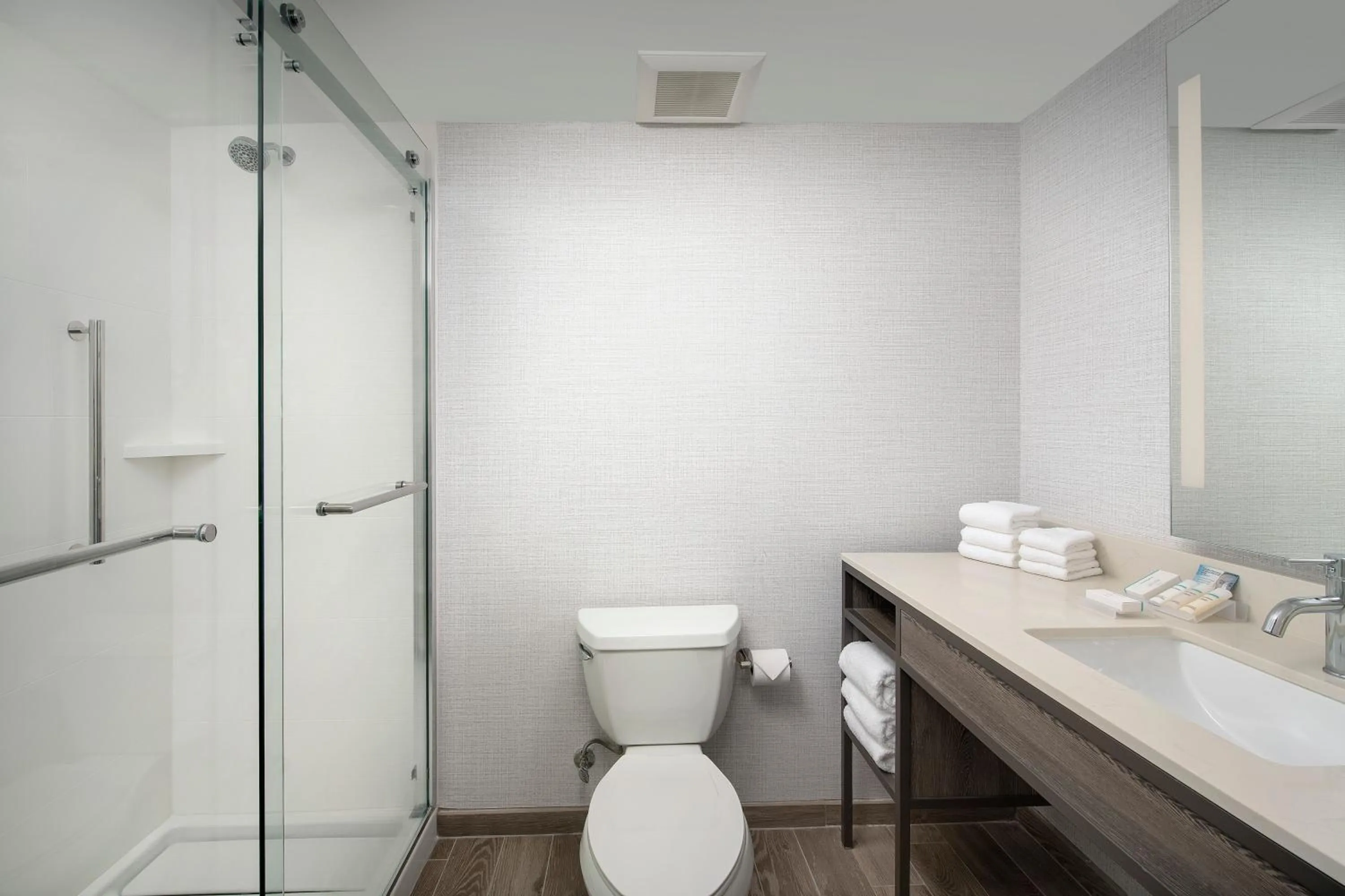 Bathroom in Hilton Garden Inn Miami Brickell South