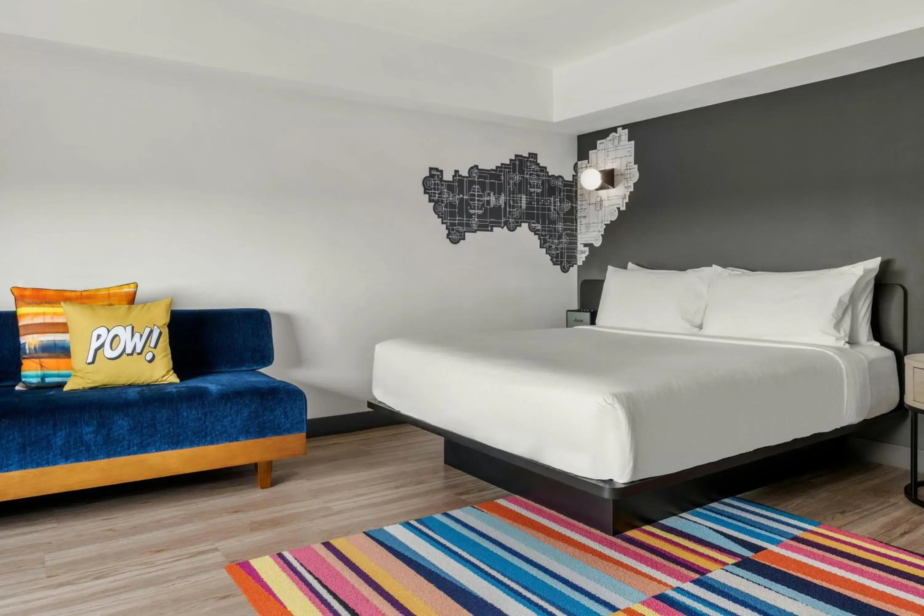 Savvy King Room in Aloft Chicago Schaumburg Savvy King Room in Aloft Chicago Schaumburg