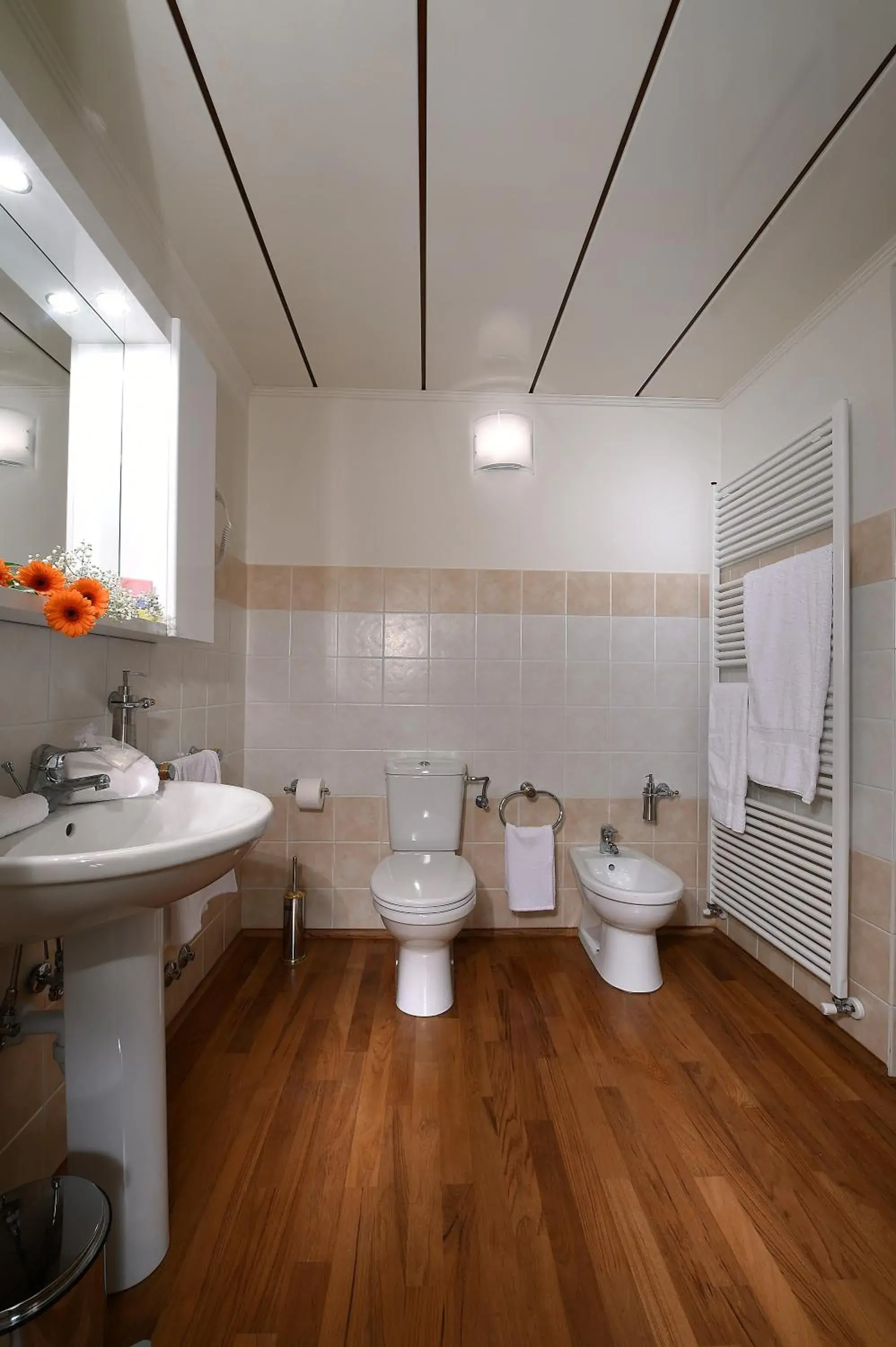 Double Room with Private Bathroom - single occupancy in Villa Durando Double Room with Private Bathroom - single occupancy in Villa Durando