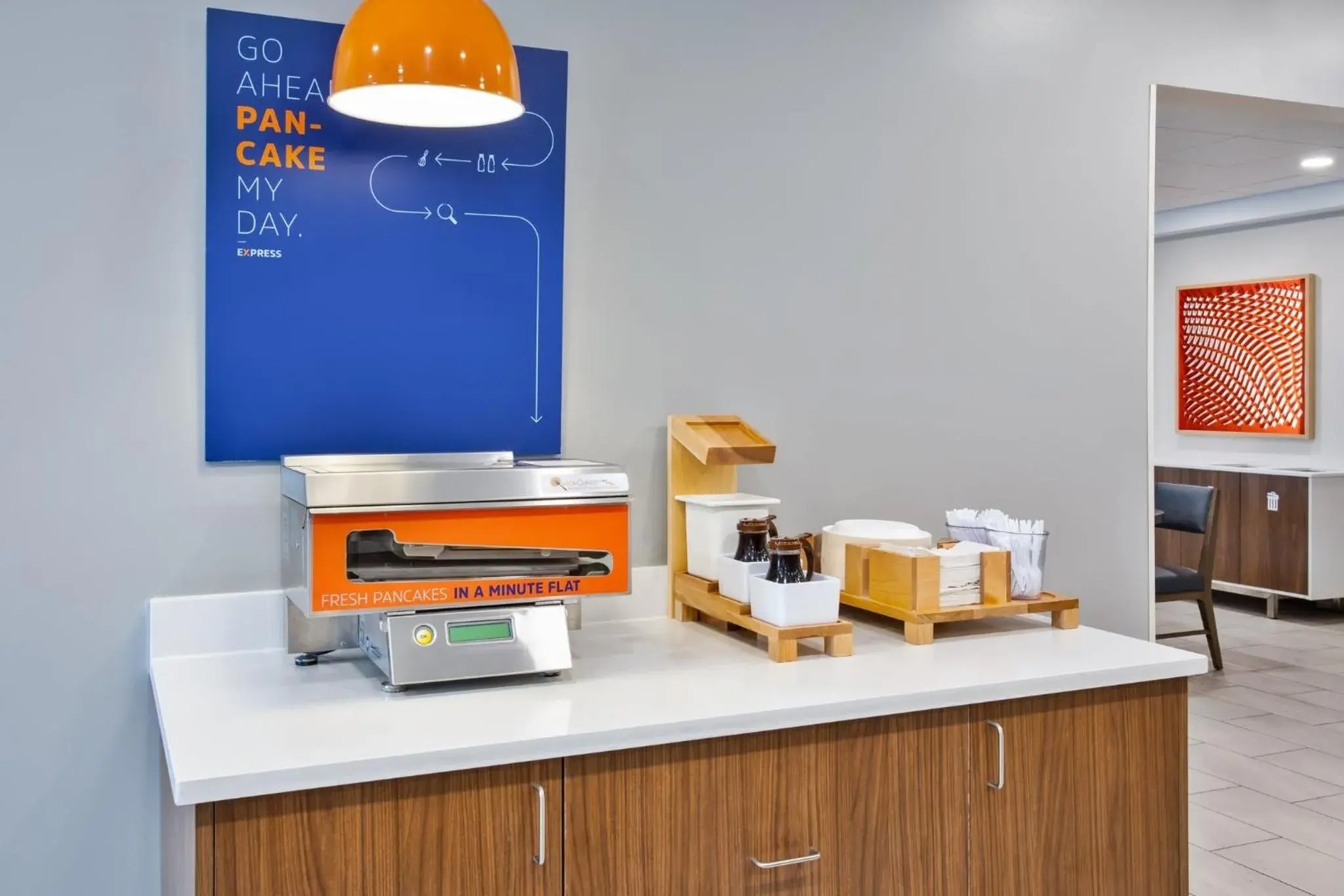 Breakfast in Holiday Inn Express Hotel & Suites - Belleville Area by IHG Breakfast in Holiday Inn Express Hotel & Suites - Belleville Area by IHG