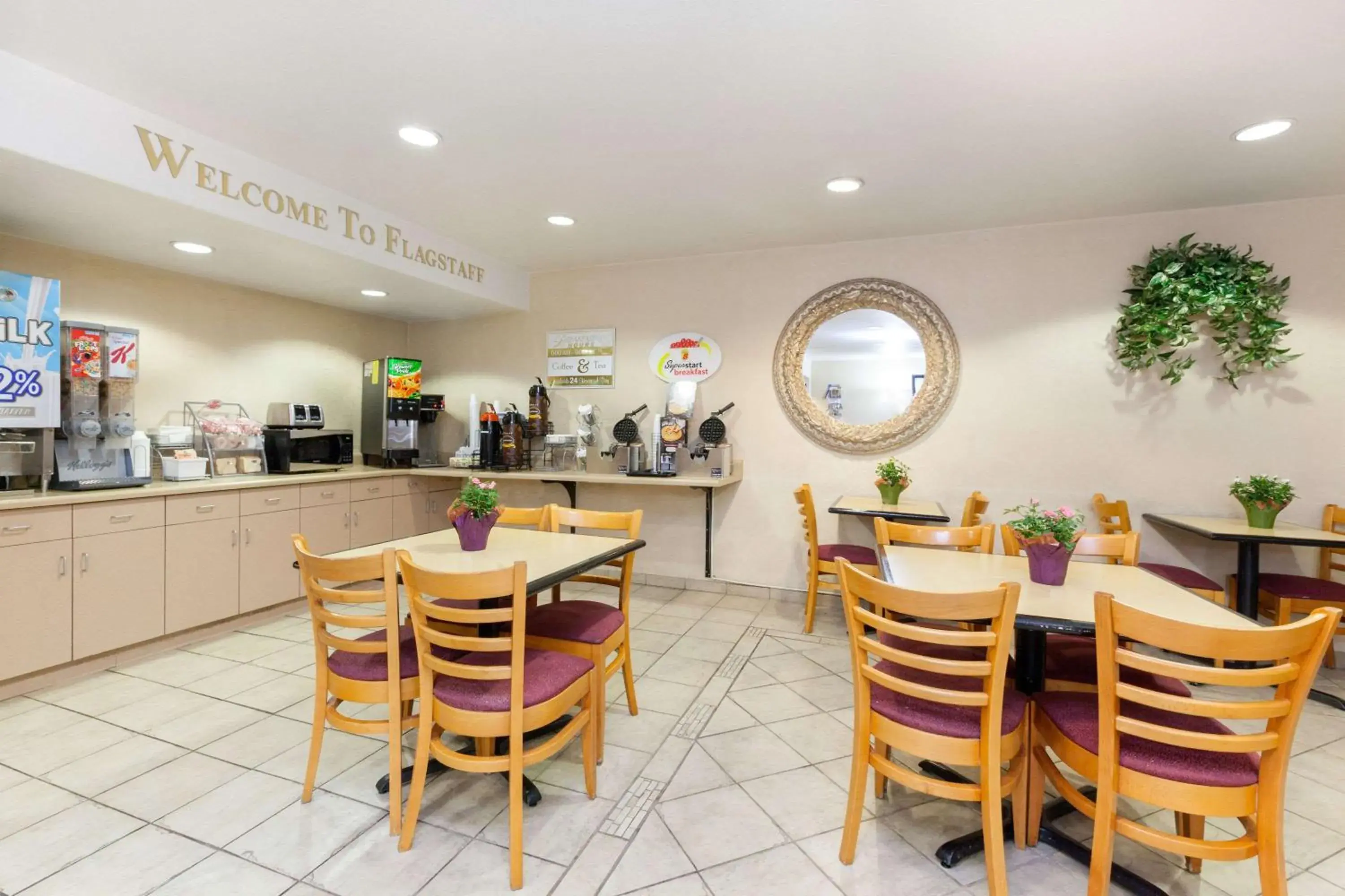 Restaurant/places to eat in Super 8 by Wyndham Flagstaff Restaurant/places to eat in Super 8 by Wyndham Flagstaff