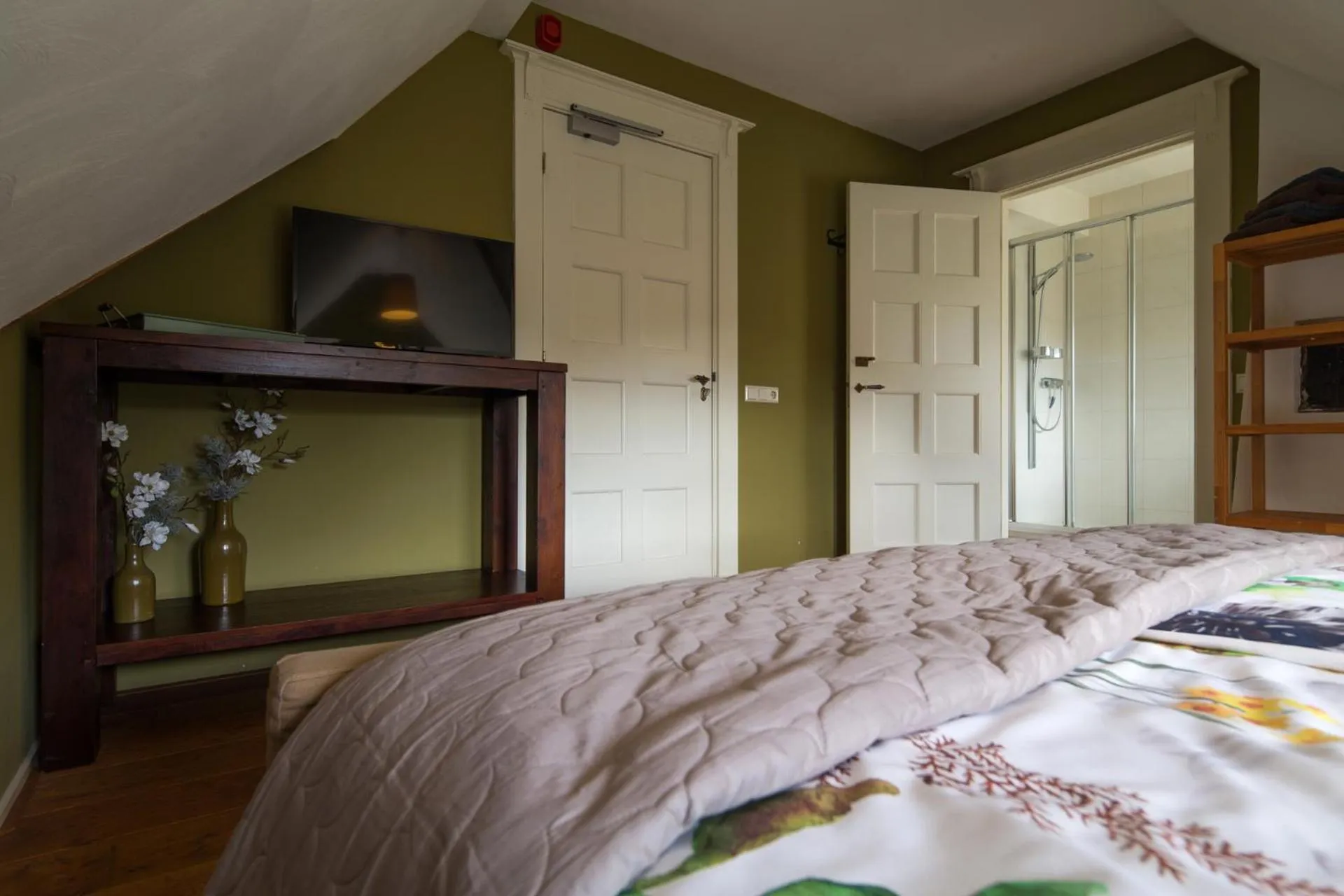 Bed in Burgers & Buitenlui