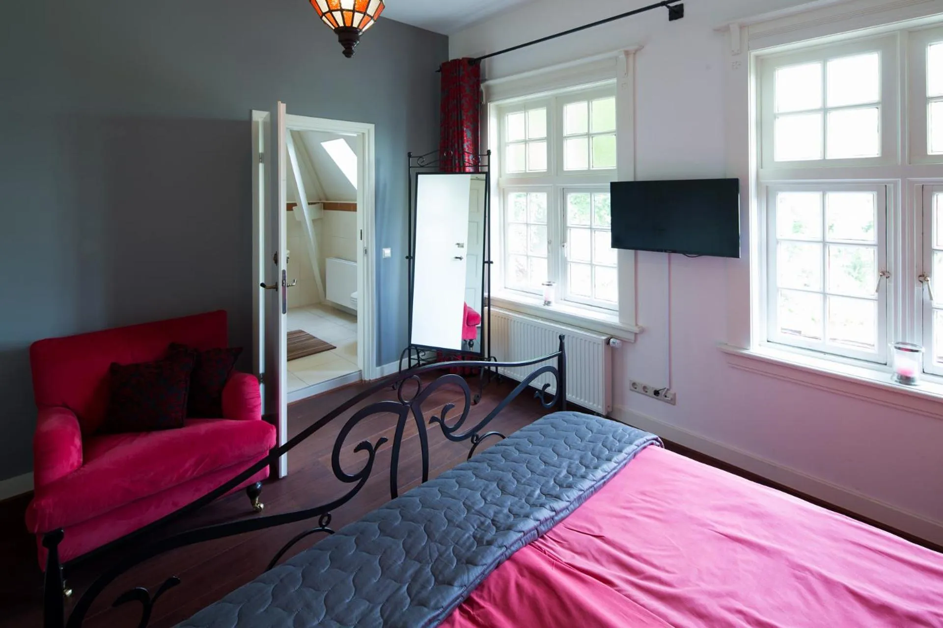 Bed in Burgers & Buitenlui