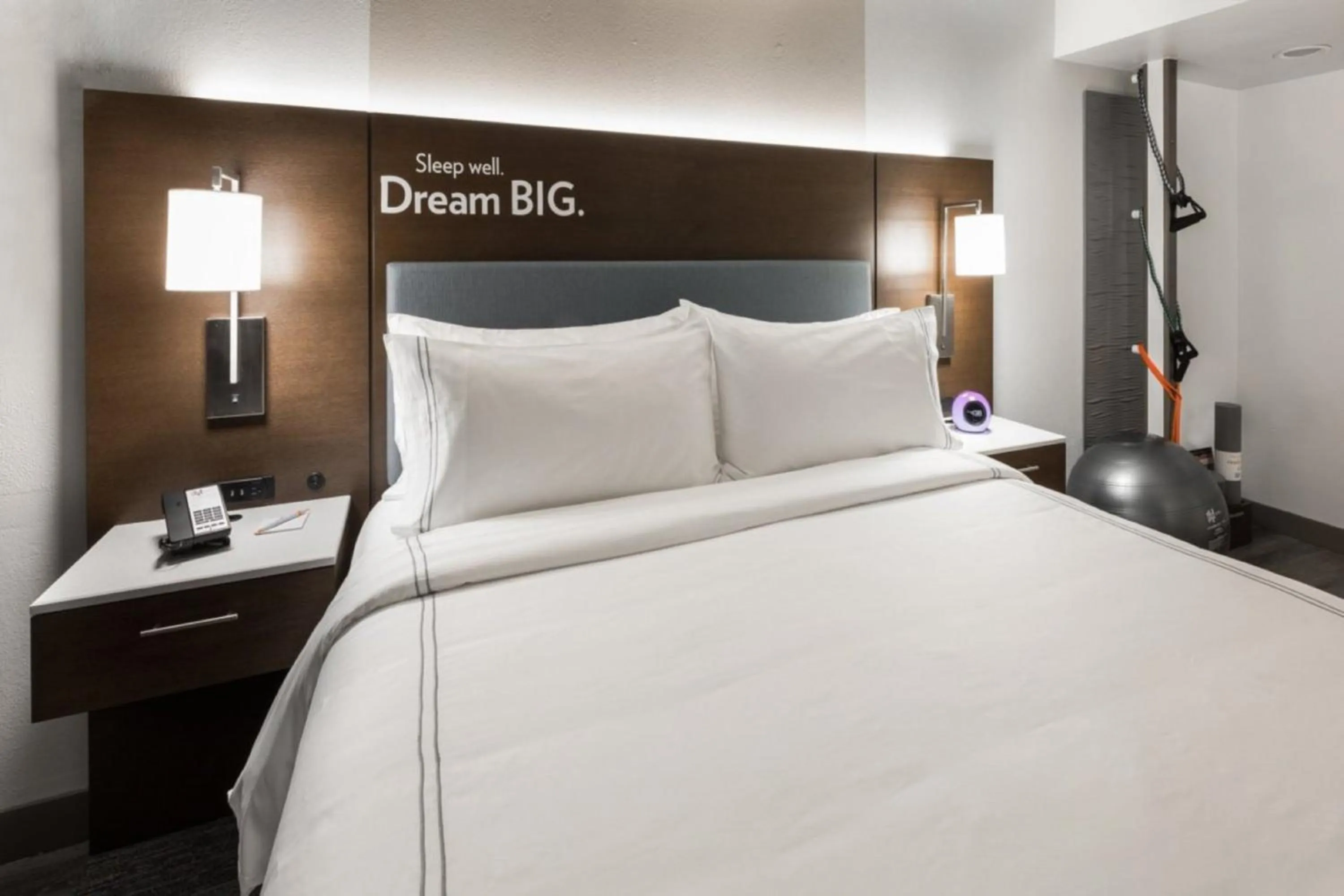 Photo of the whole room, Bed in EVEN Hotel Chicago - Tinley Park - Convention Center by IHG