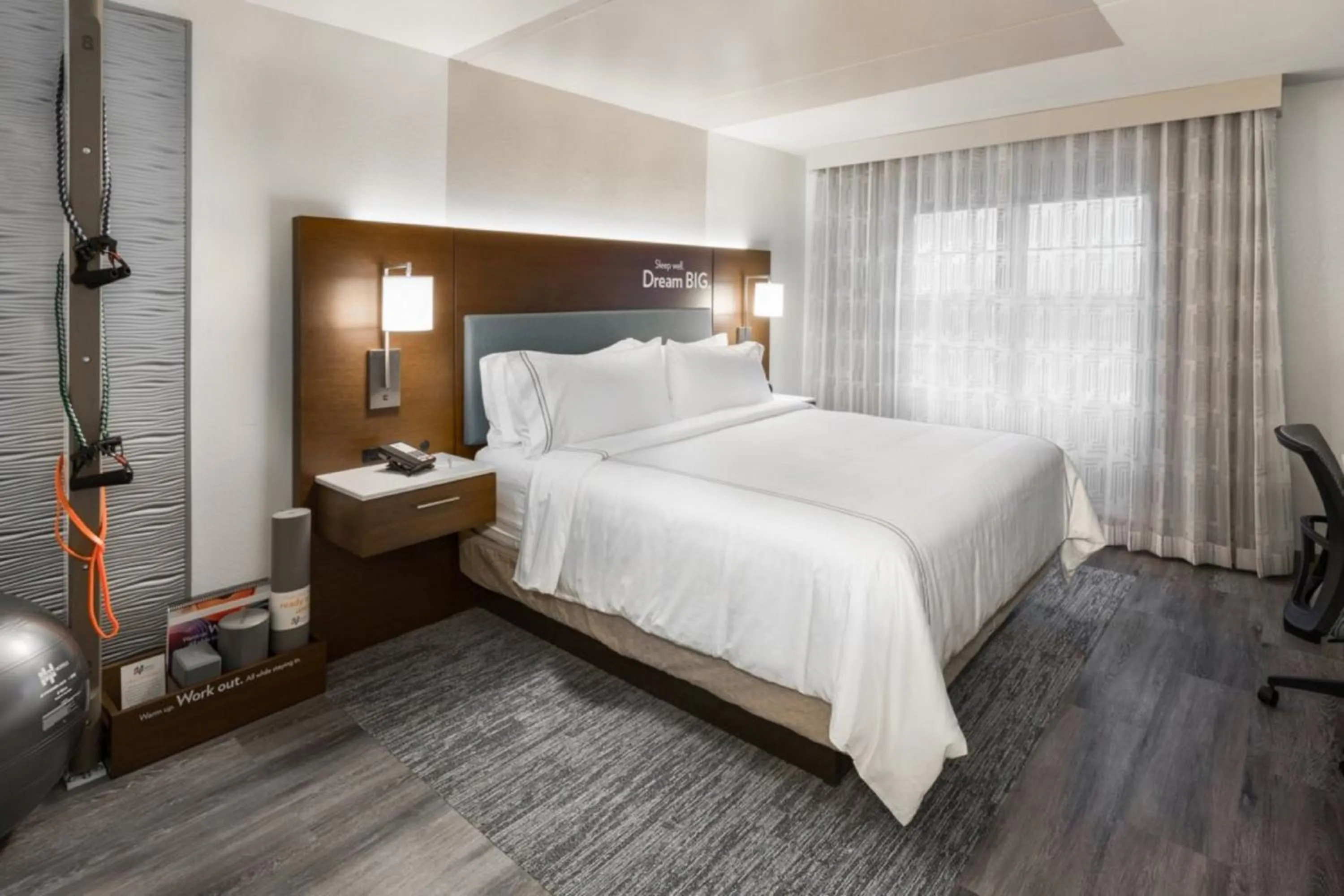 Photo of the whole room, Bed in EVEN Hotel Chicago - Tinley Park - Convention Center by IHG