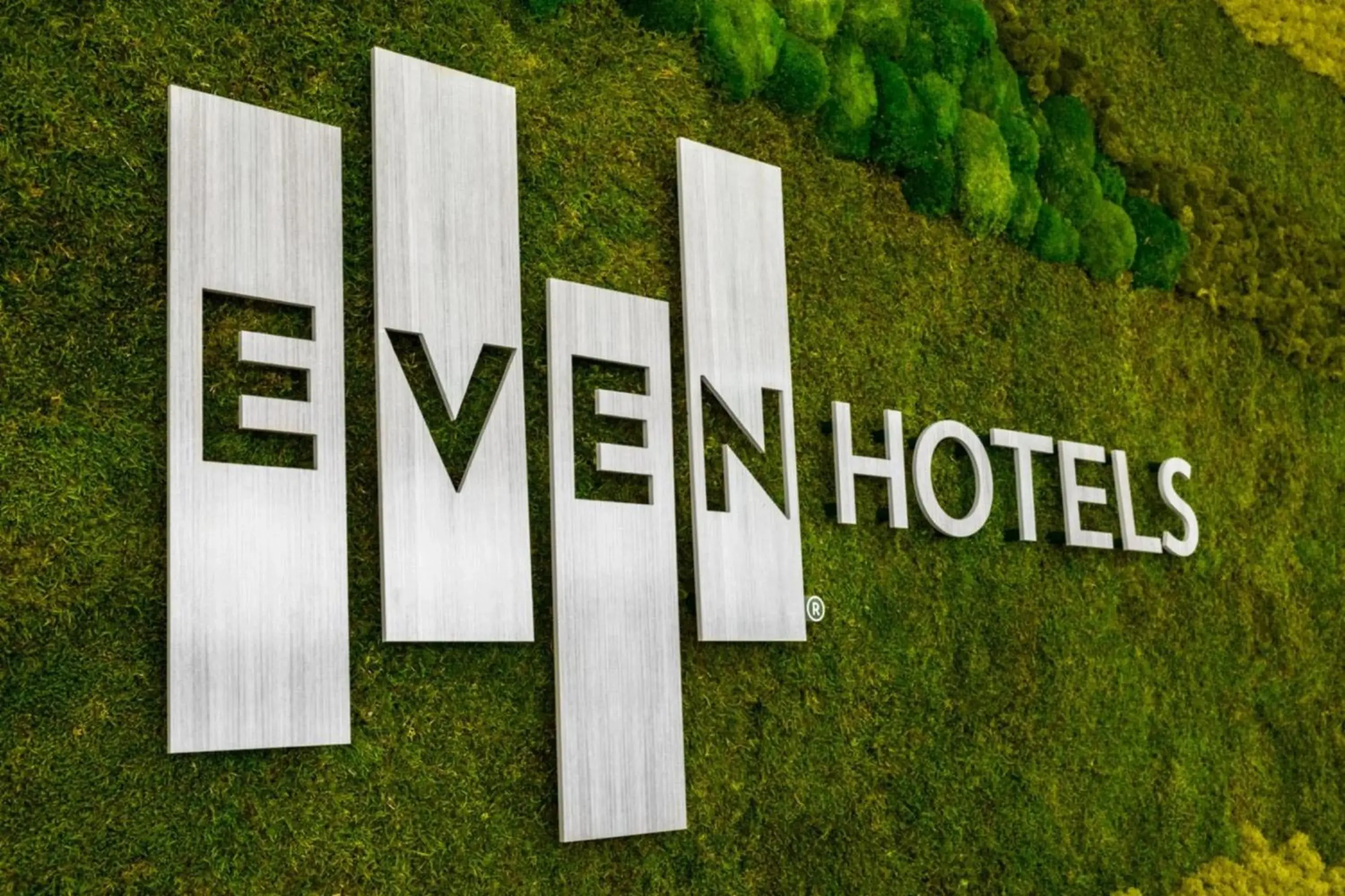 Property building in EVEN Hotel Chicago - Tinley Park - Convention Center by IHG Property building in EVEN Hotel Chicago - Tinley Park - Convention Center by IHG