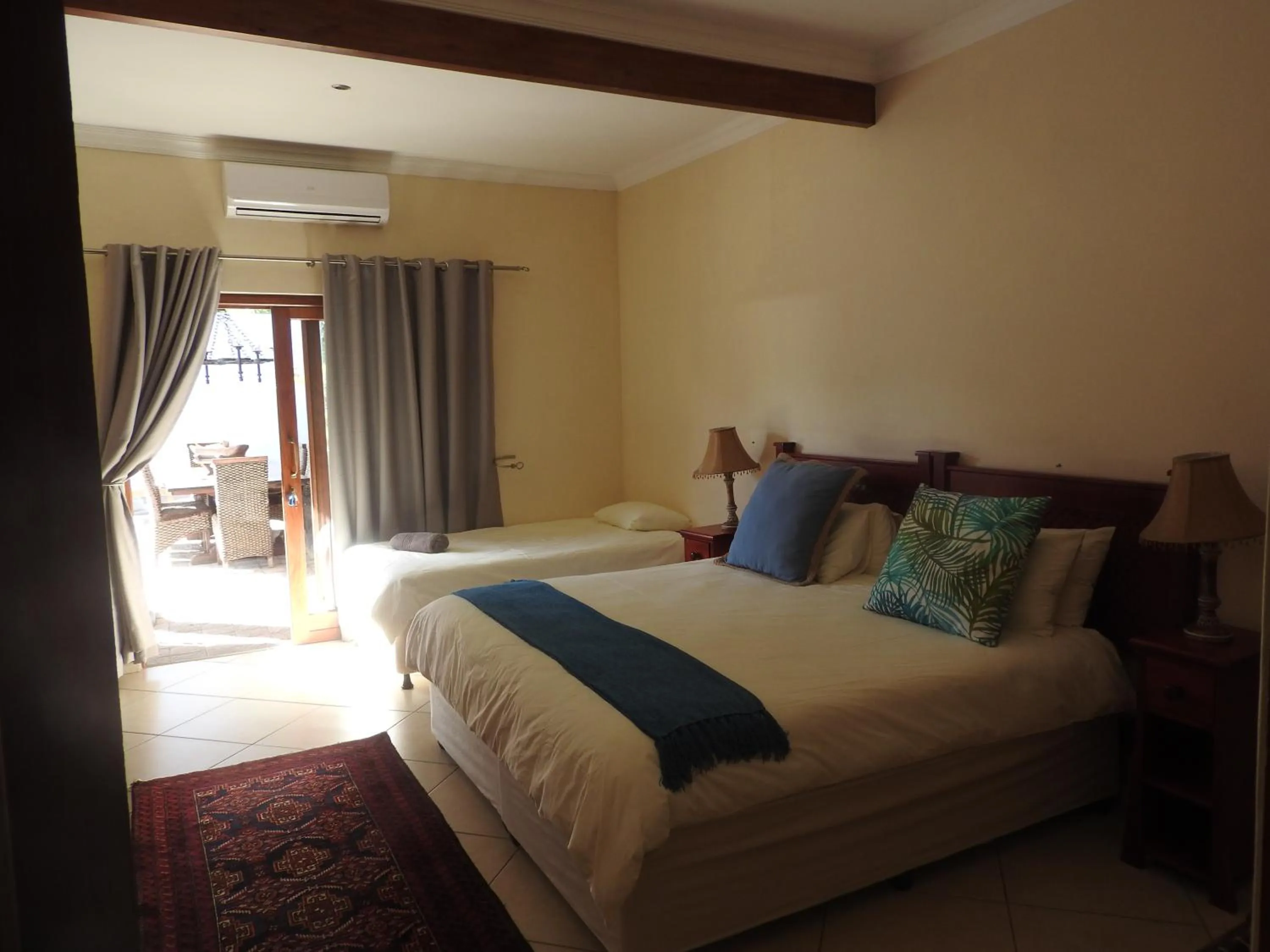 Bedroom, Bed in Turtle Bay Lodge