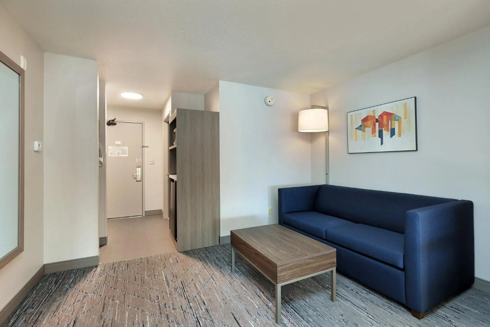 Bedroom in Holiday Inn Express Hotel & Suites Milwaukee-New Berlin by IHG