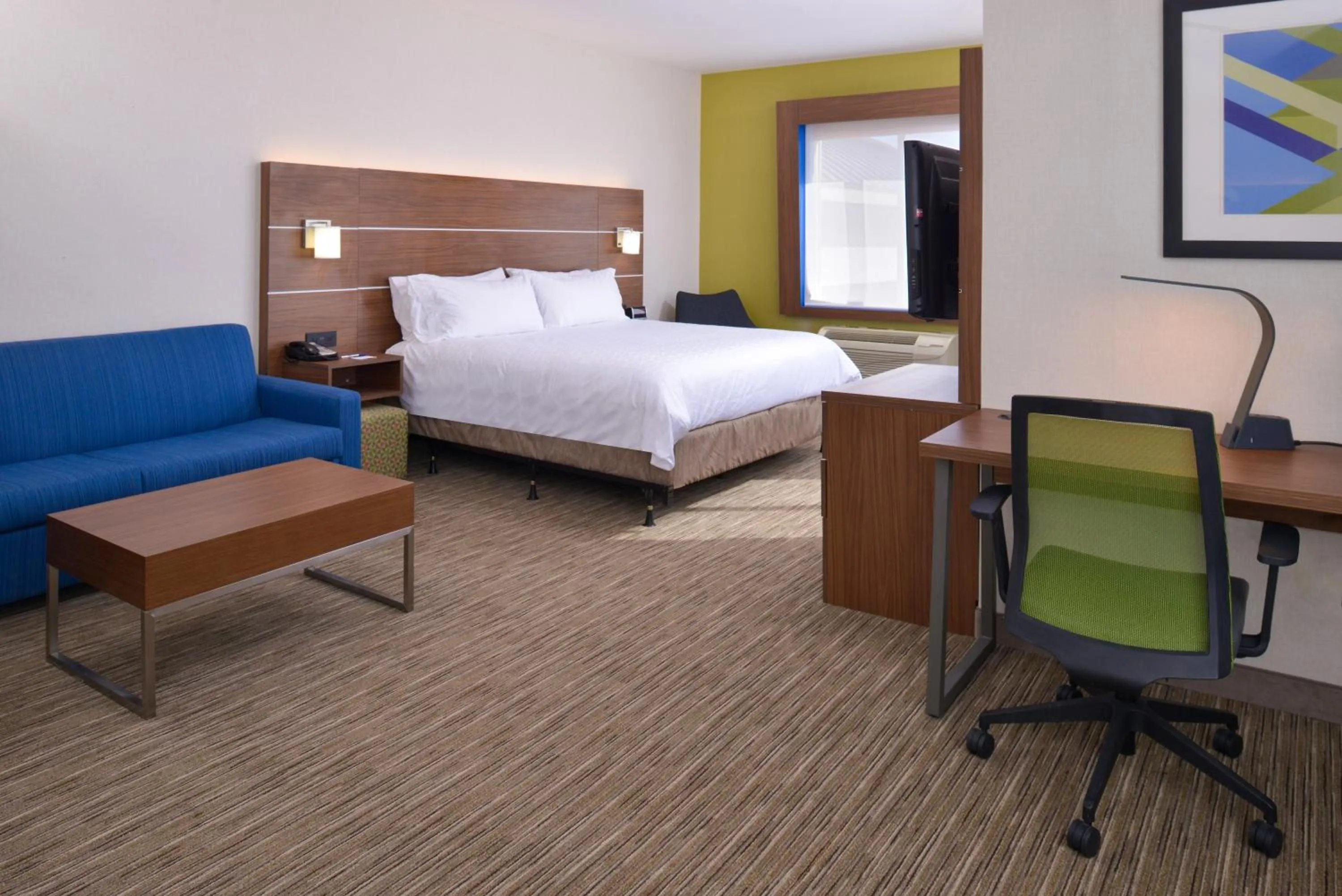 Photo of the whole room, Bed in Holiday Inn Express Hotel & Suites Abilene Mall South by IHG