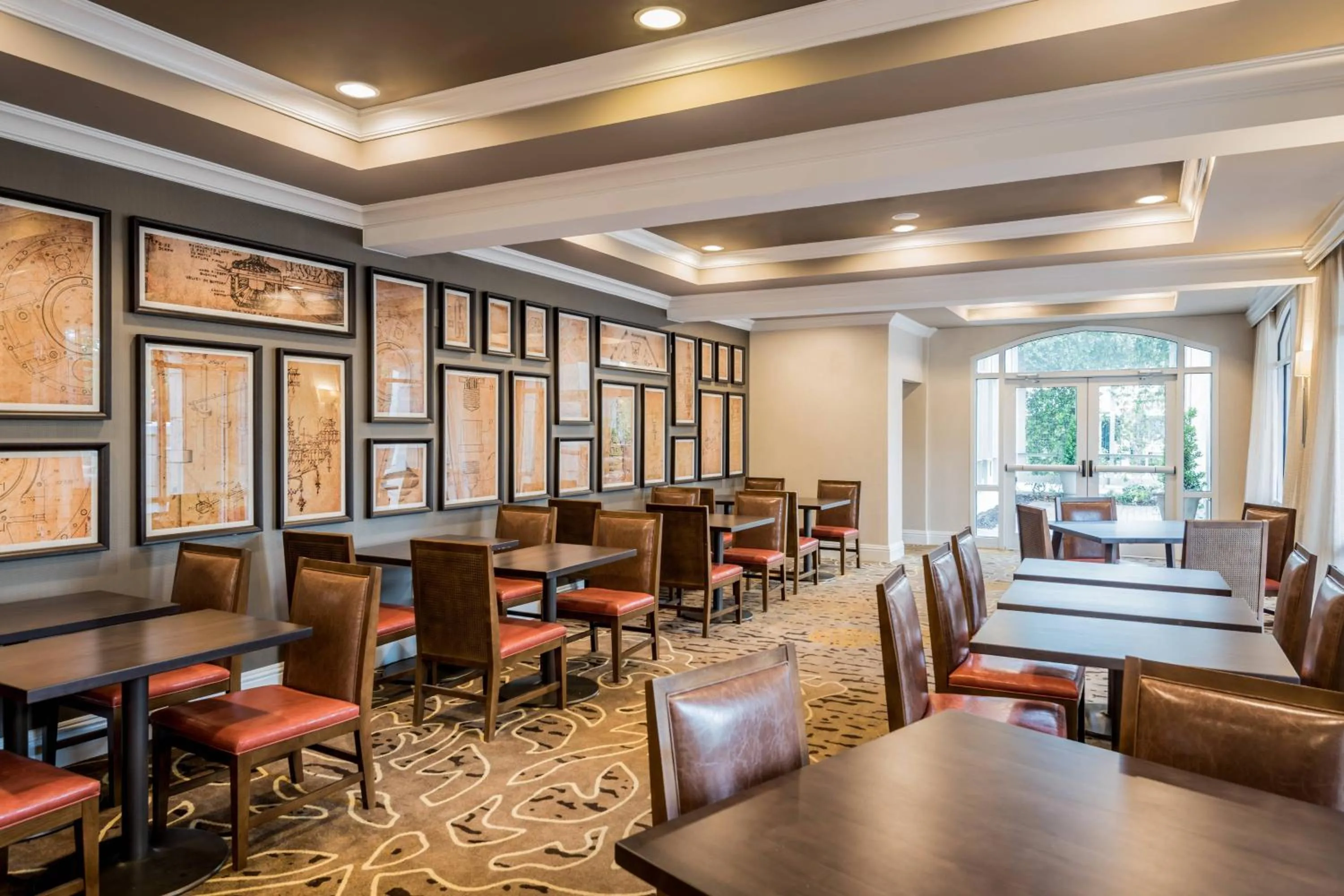 Restaurant/places to eat in Courtyard by Marriott Charleston Historic District