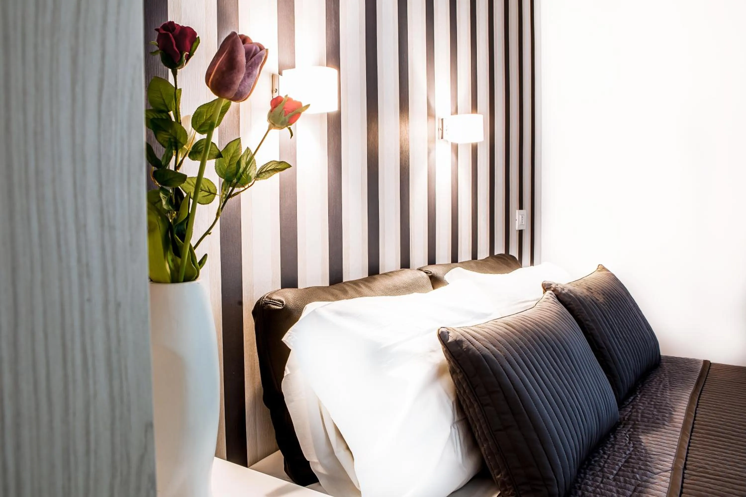 Decorative detail, Bed in Venere Rooms