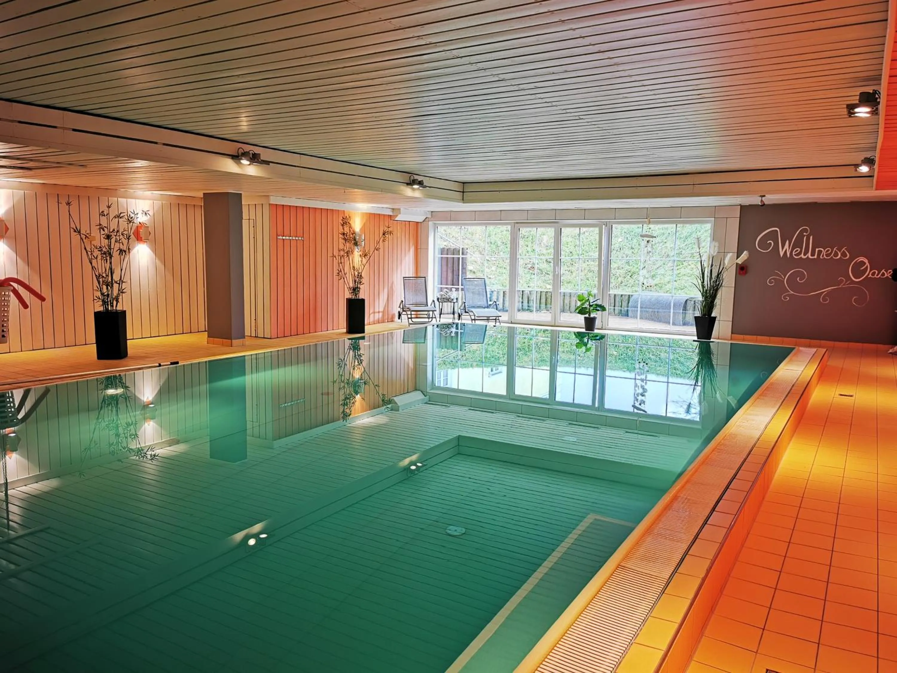 Hot Spring Bath in Schloss Kirchham Appartement - & Wellnessanlage