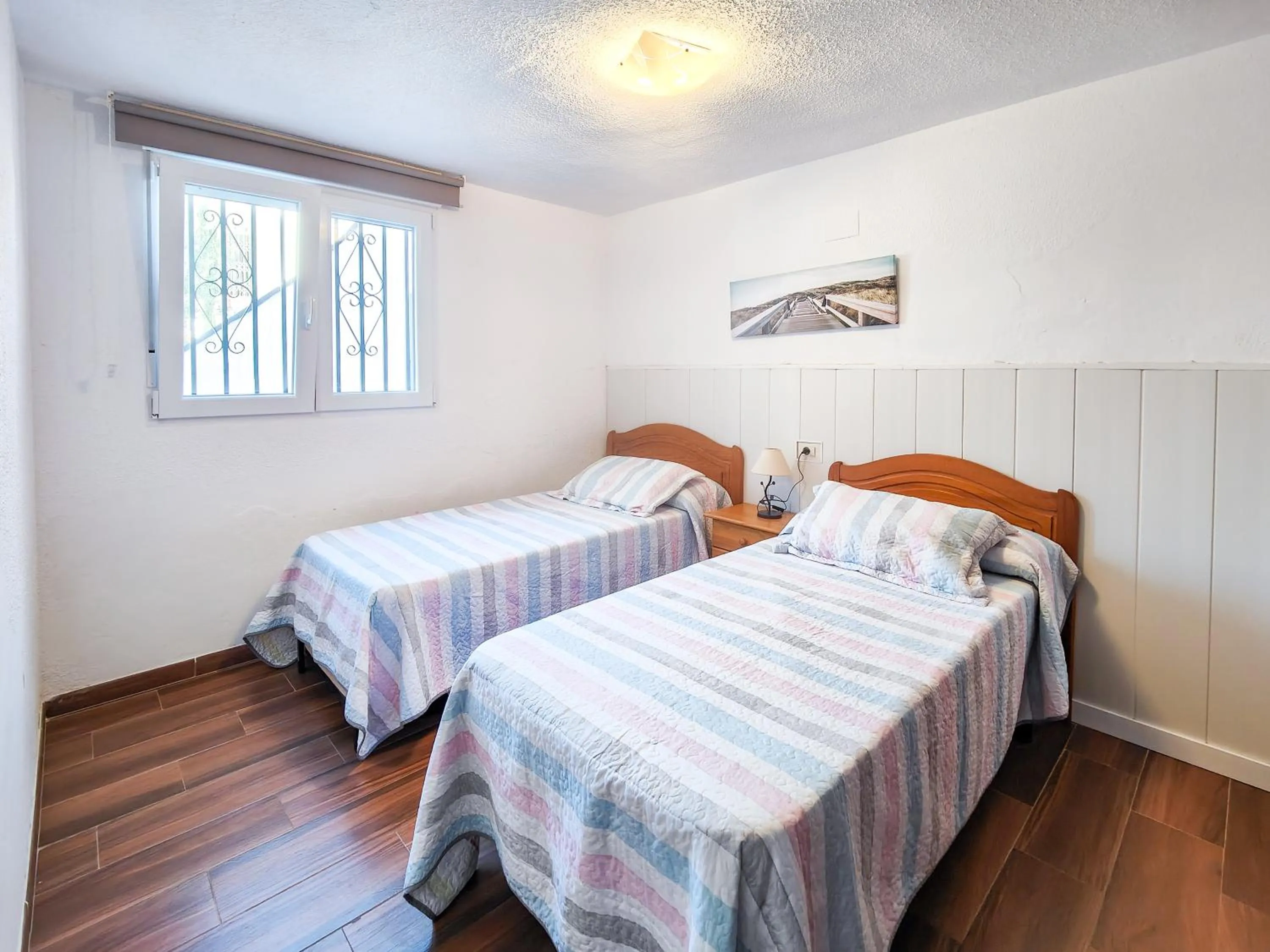 Bed in Adosados Boix Serrat